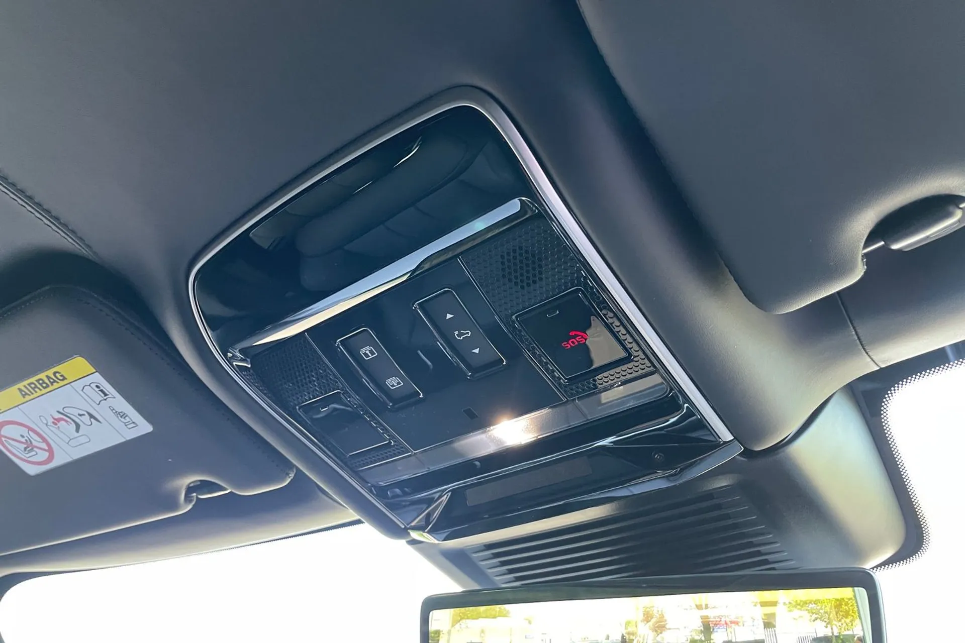 LAND ROVER RANGE ROVER thumbnail image number 46