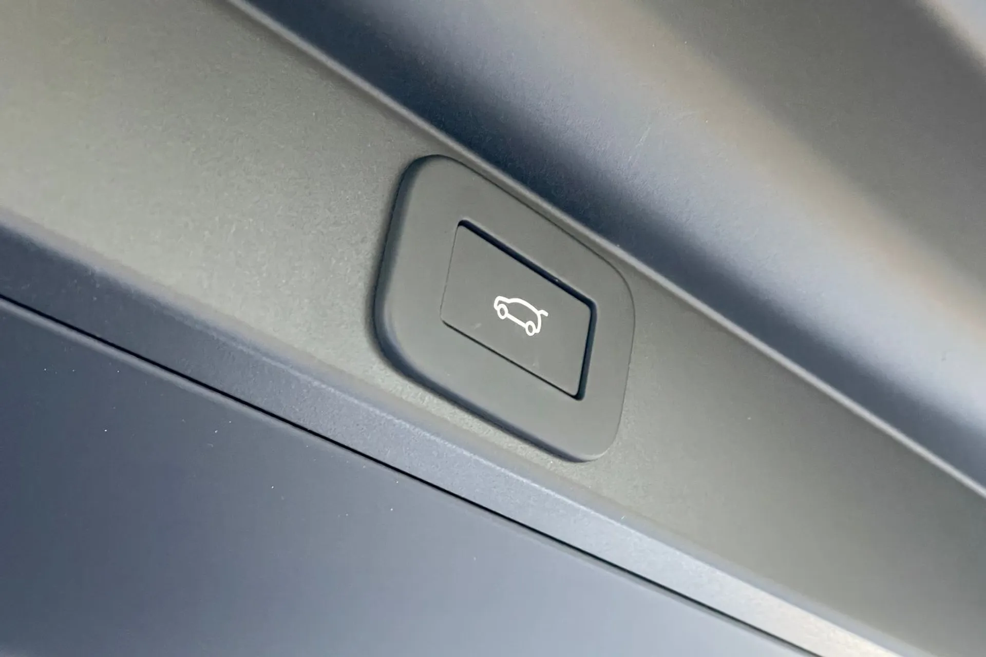 LAND ROVER RANGE ROVER thumbnail image number 40