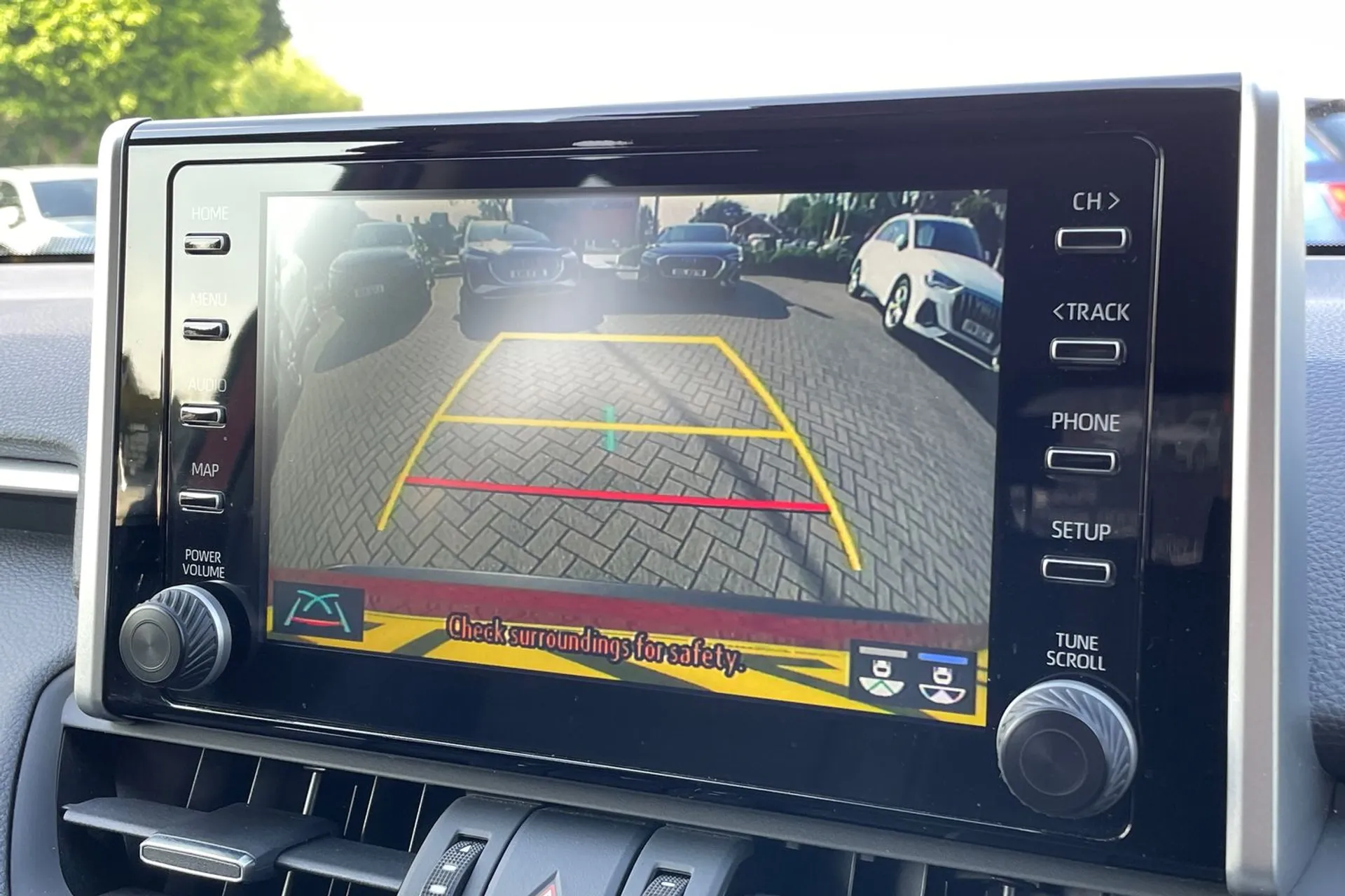 TOYOTA RAV4 thumbnail image number 9