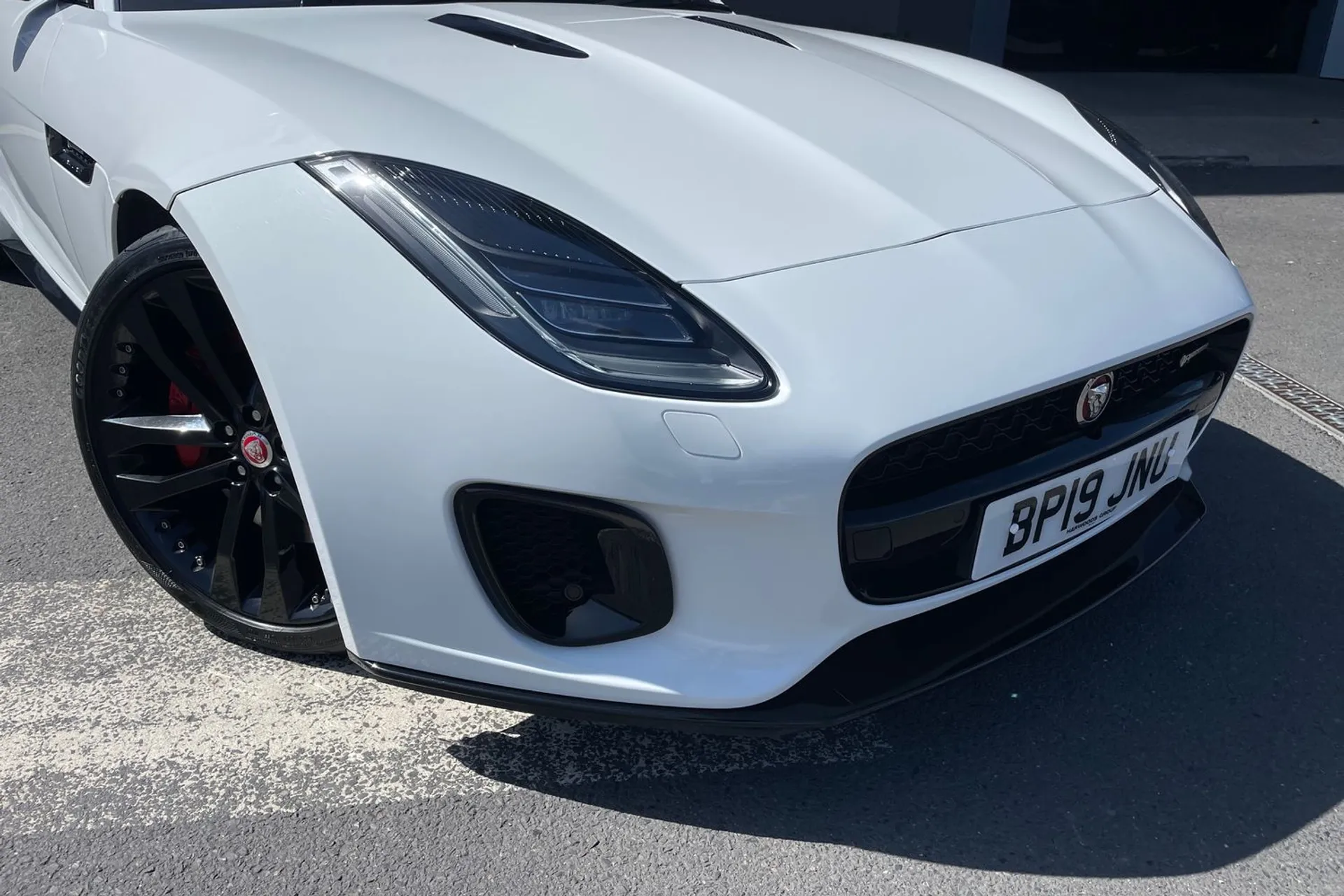 Jaguar F-TYPE thumbnail image number 15
