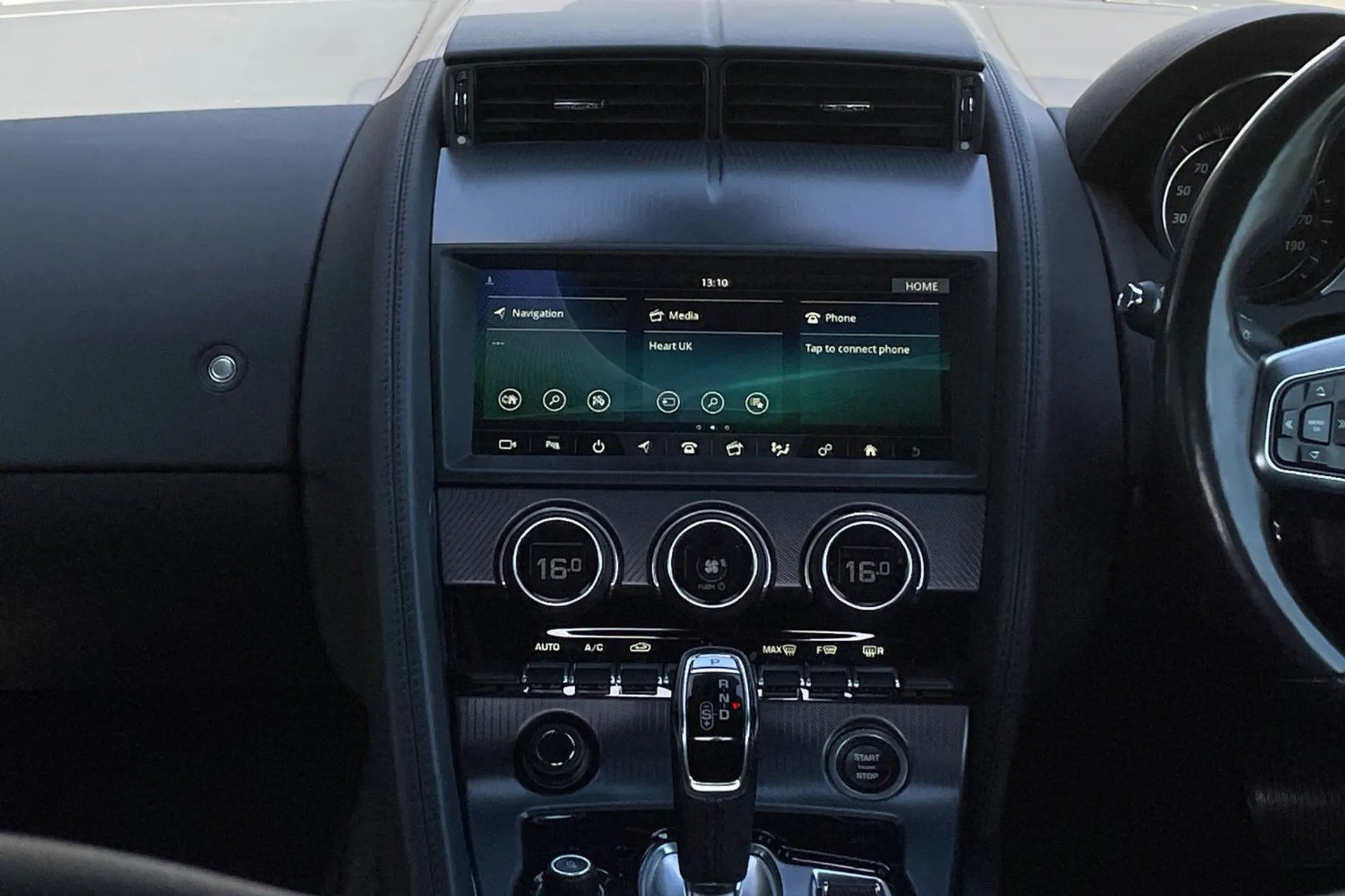 Jaguar F-TYPE thumbnail image number 41