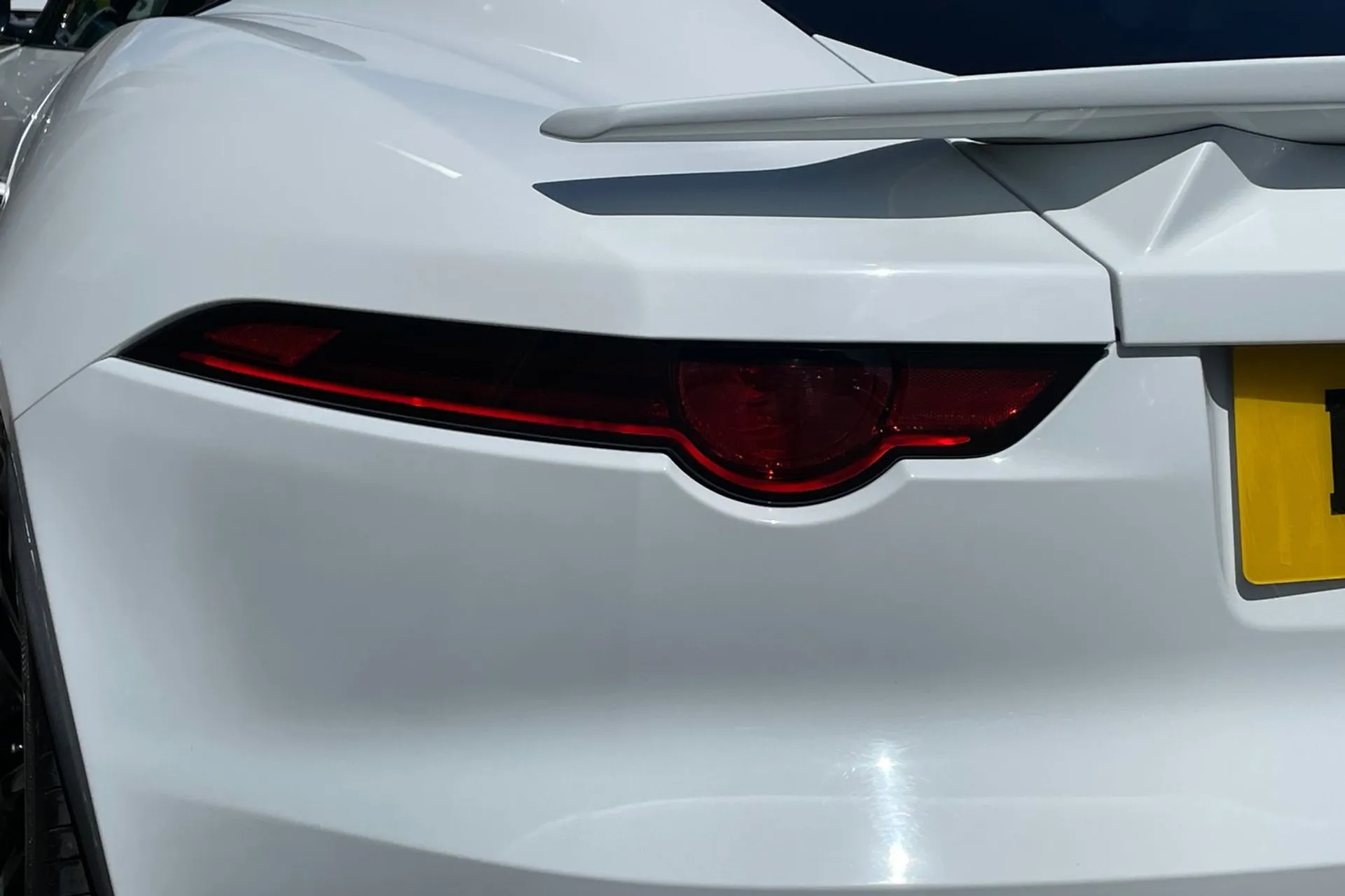 Jaguar F-TYPE thumbnail image number 22
