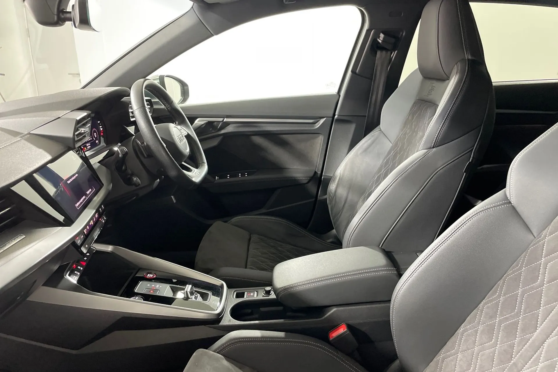 Audi A3 thumbnail image number 29