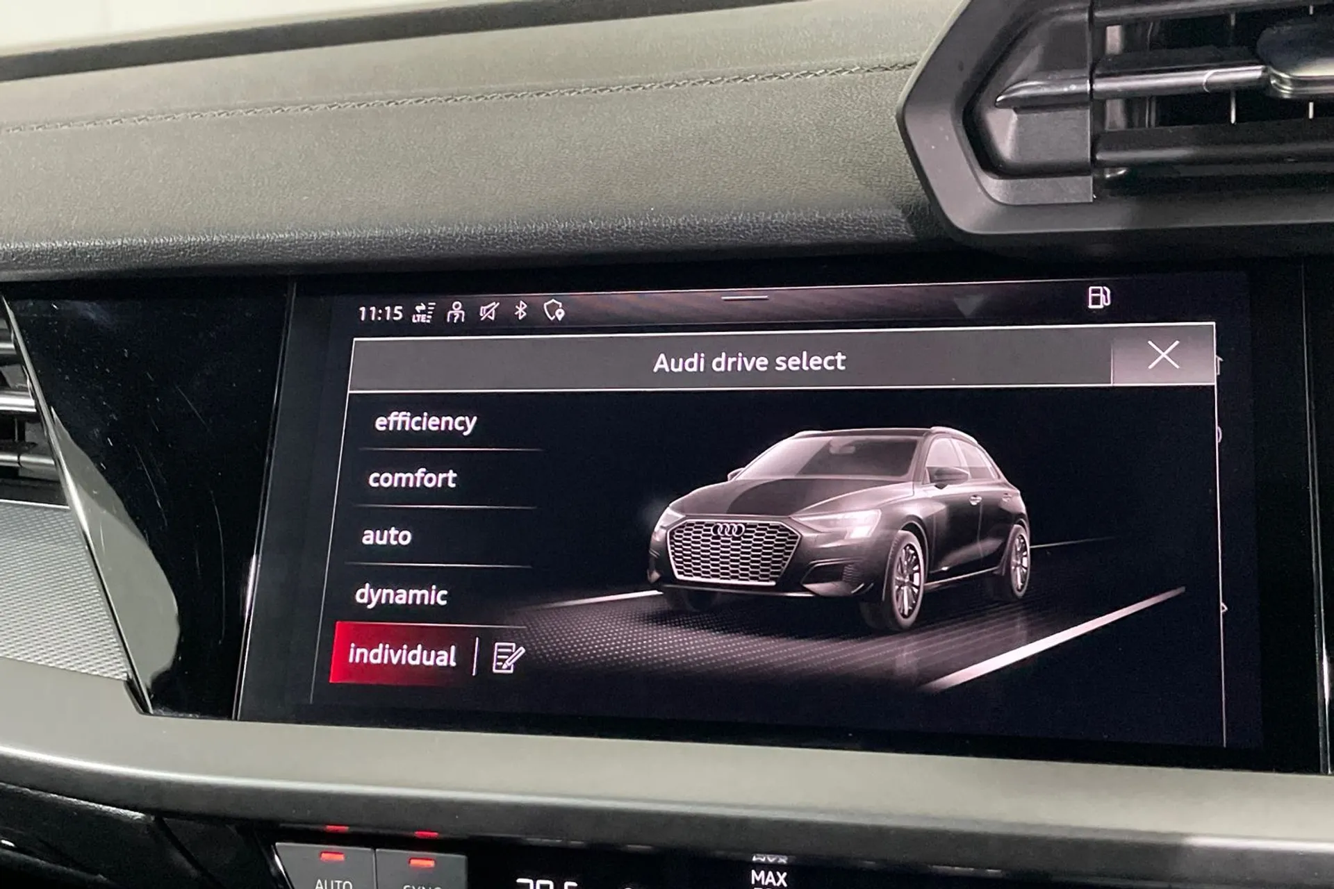 Audi A3 thumbnail image number 40