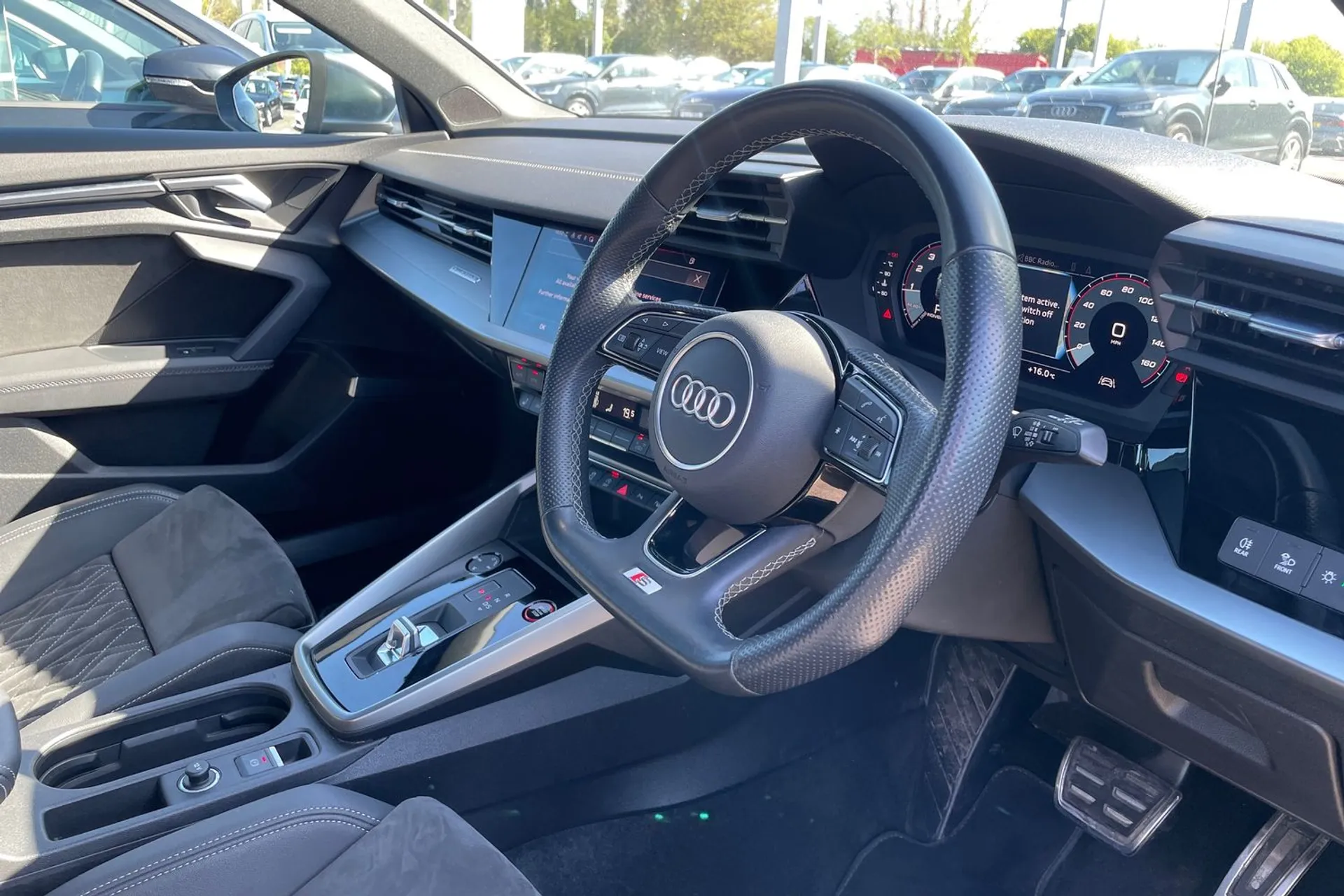 Audi A3 thumbnail image number 25