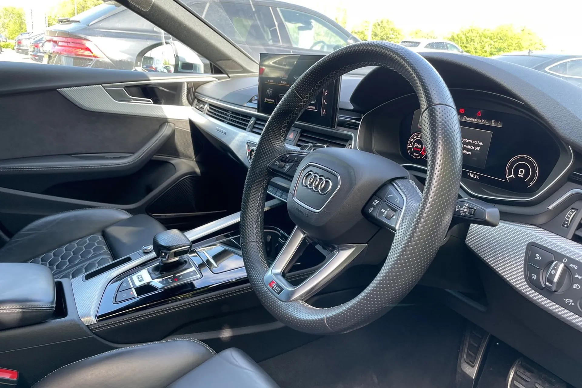 Audi RS5 thumbnail image number 27
