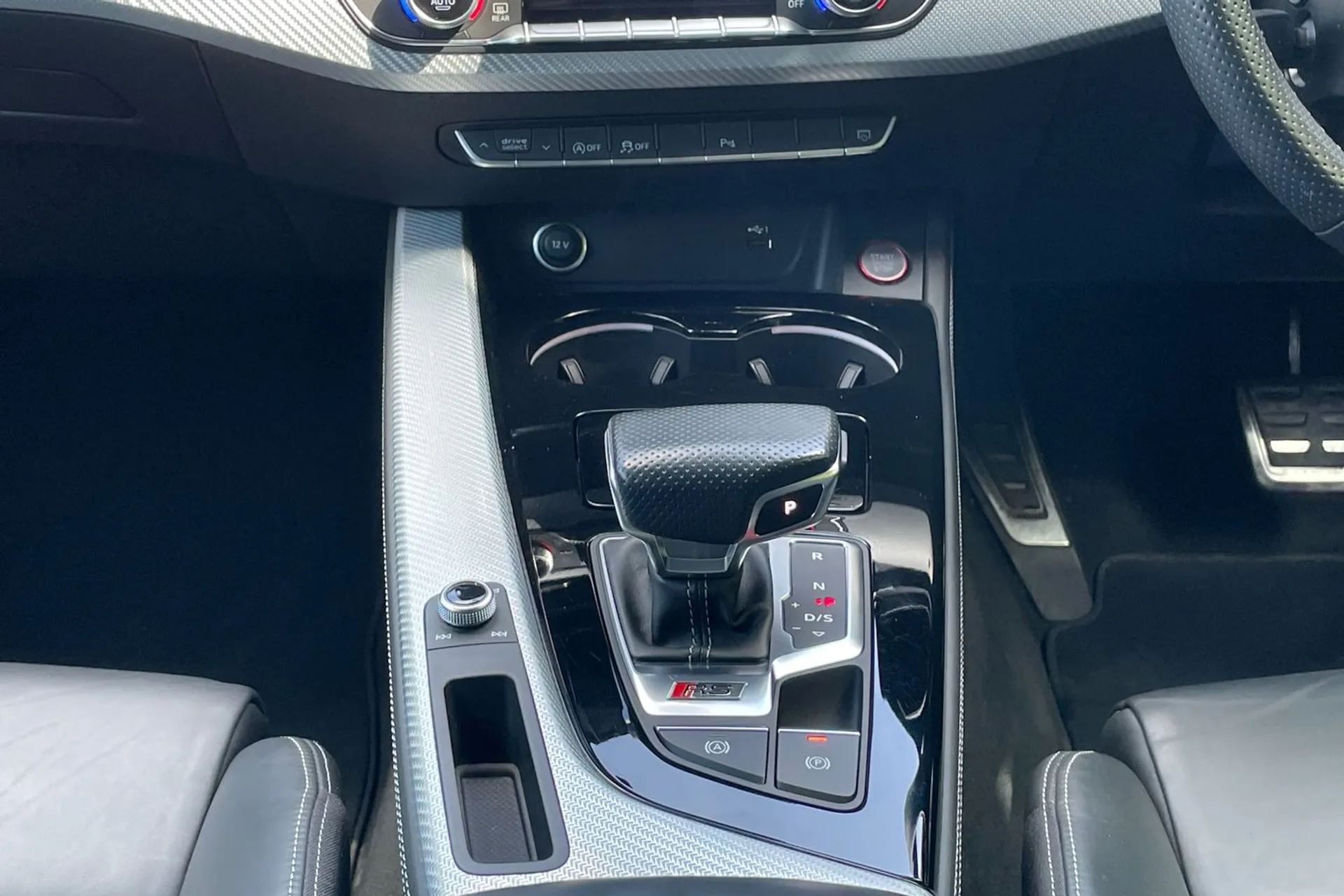 Audi RS5 thumbnail image number 41