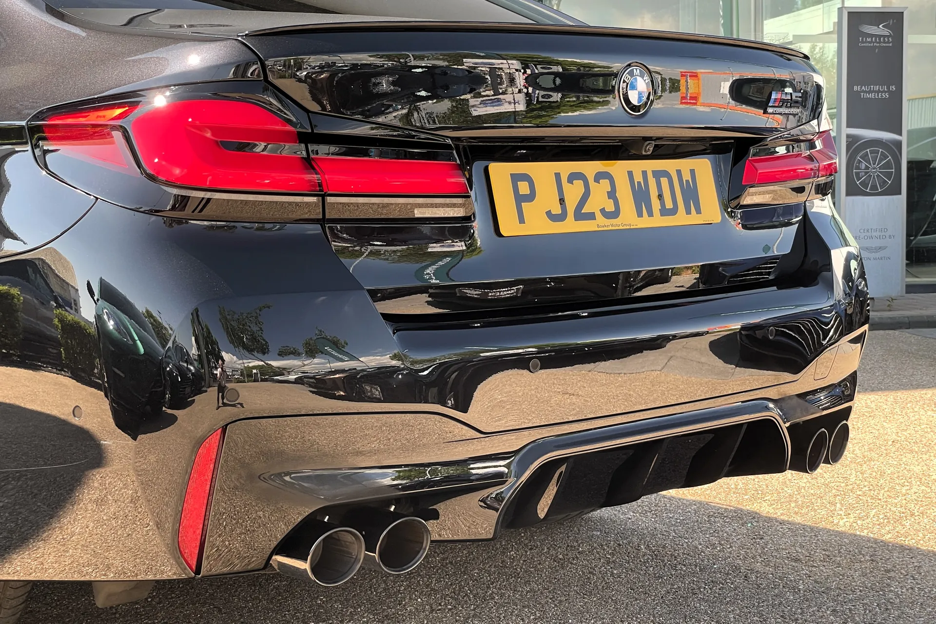 BMW M5 thumbnail image number 23