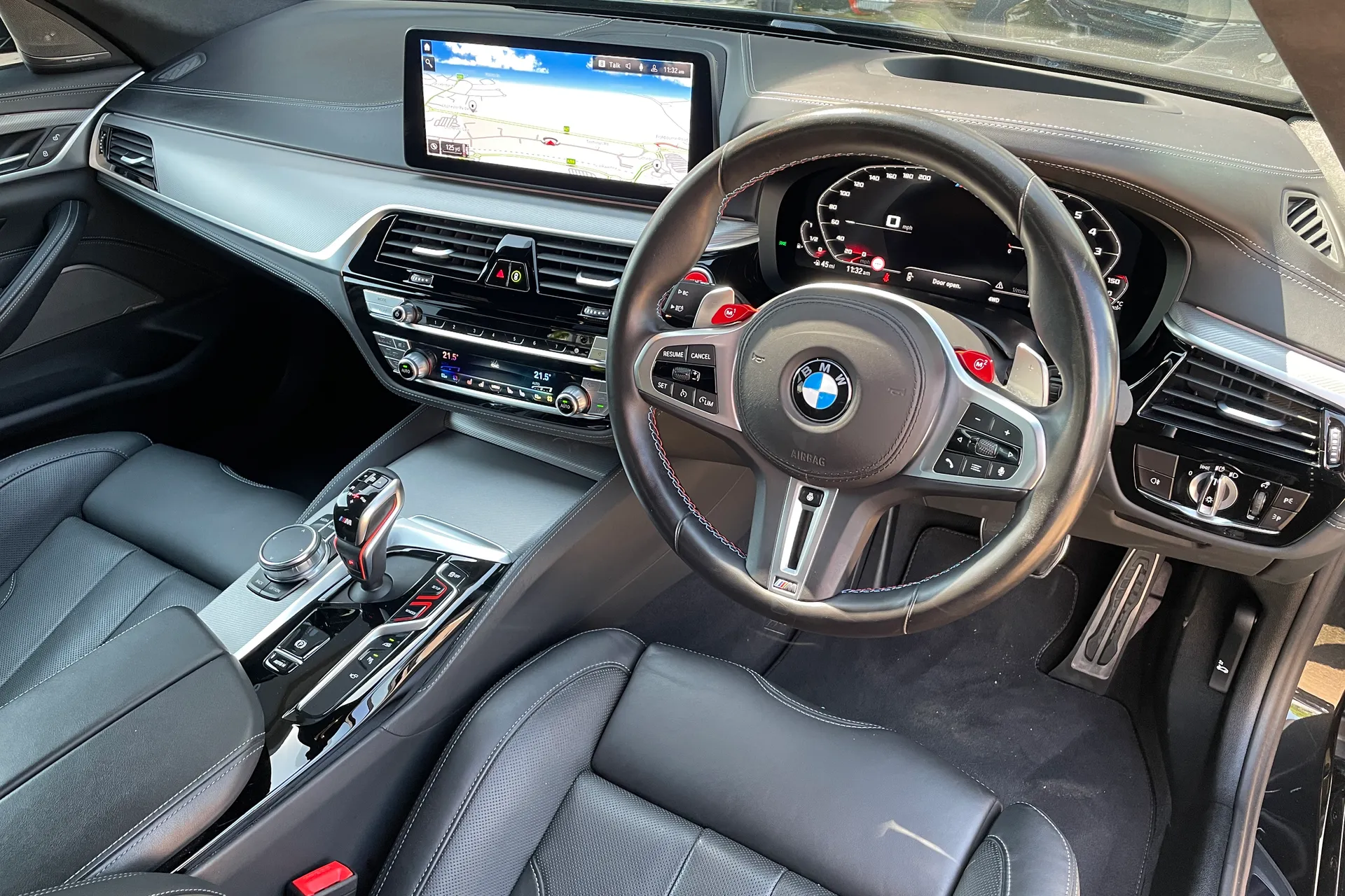BMW M5 thumbnail image number 34