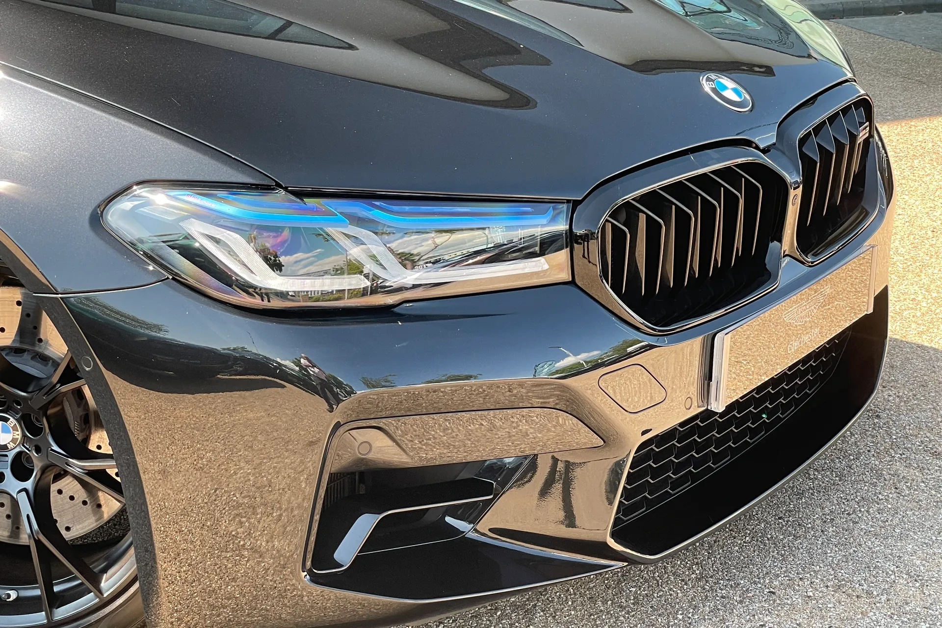 BMW M5 thumbnail image number 10
