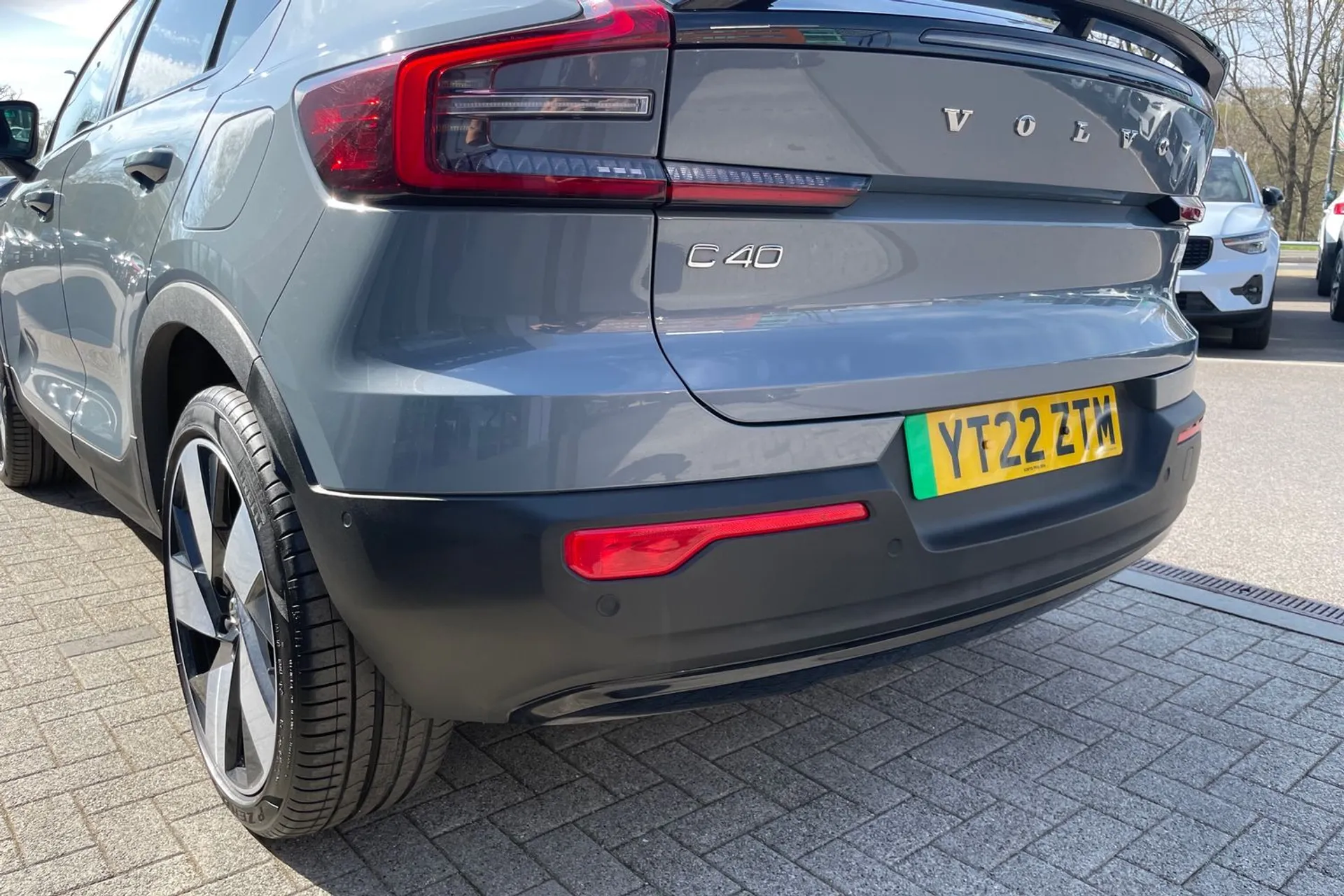Volvo C40 thumbnail image number 17