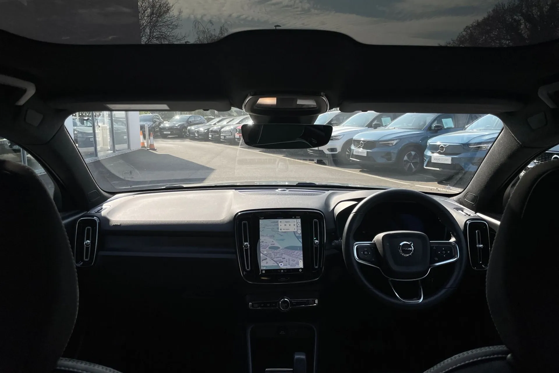 Volvo C40 thumbnail image number 3