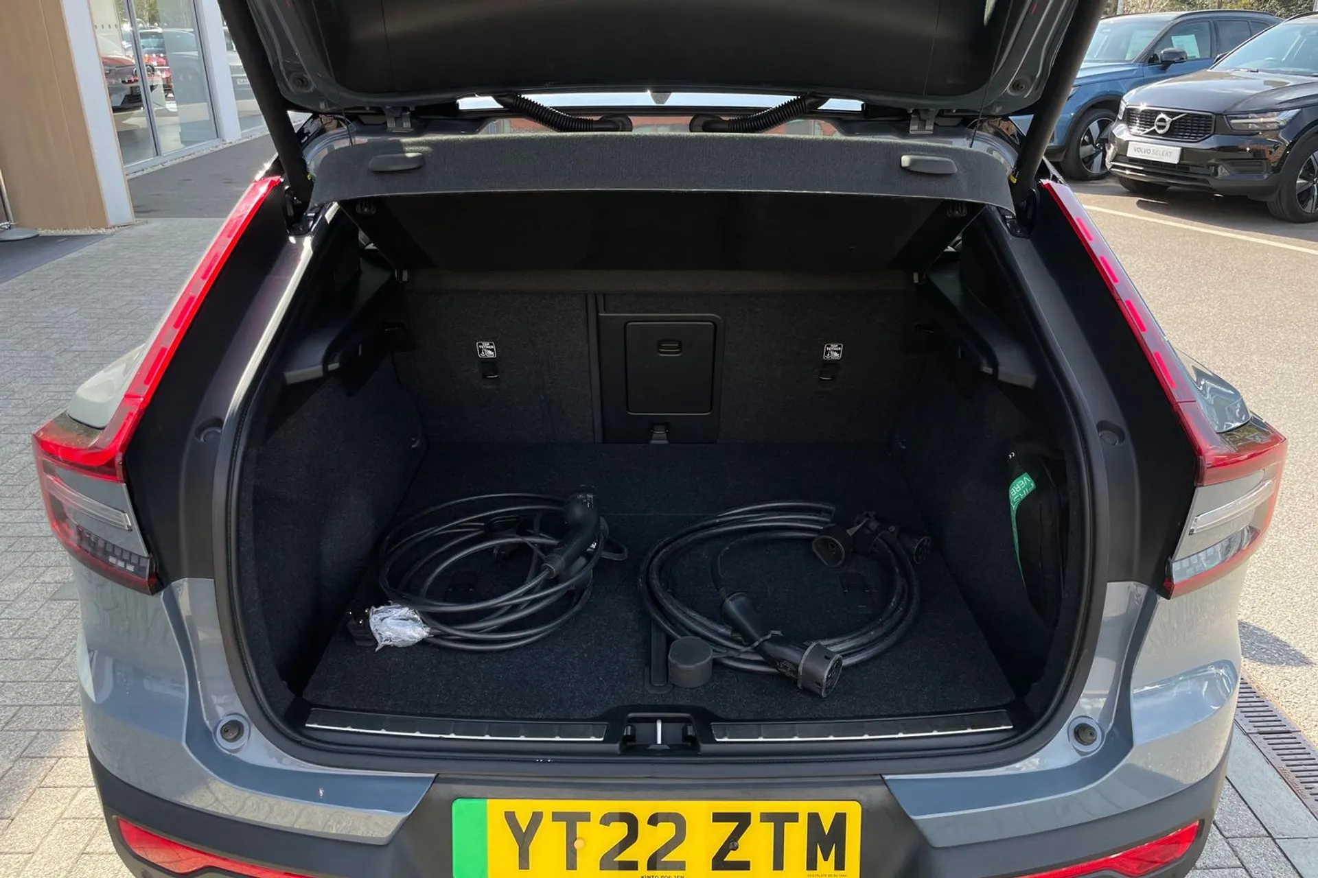 Volvo C40 thumbnail image number 19