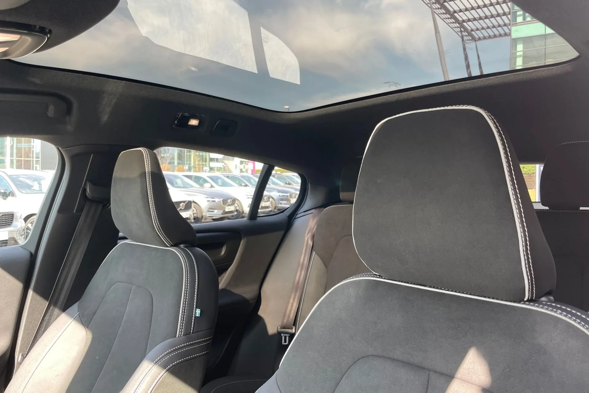 Volvo C40 thumbnail image number 28