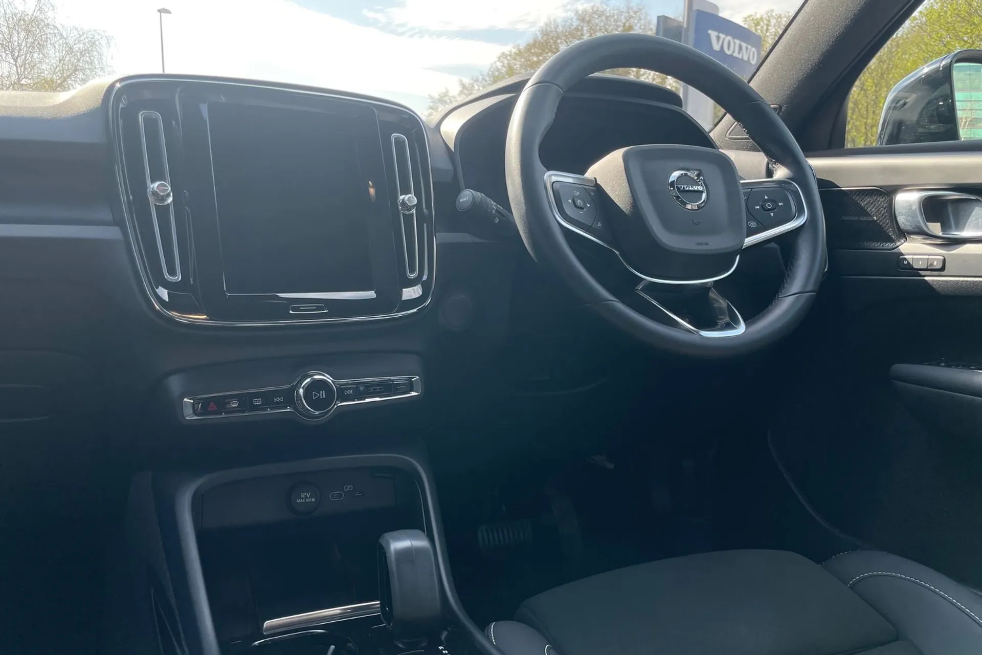 Volvo C40 thumbnail image number 34