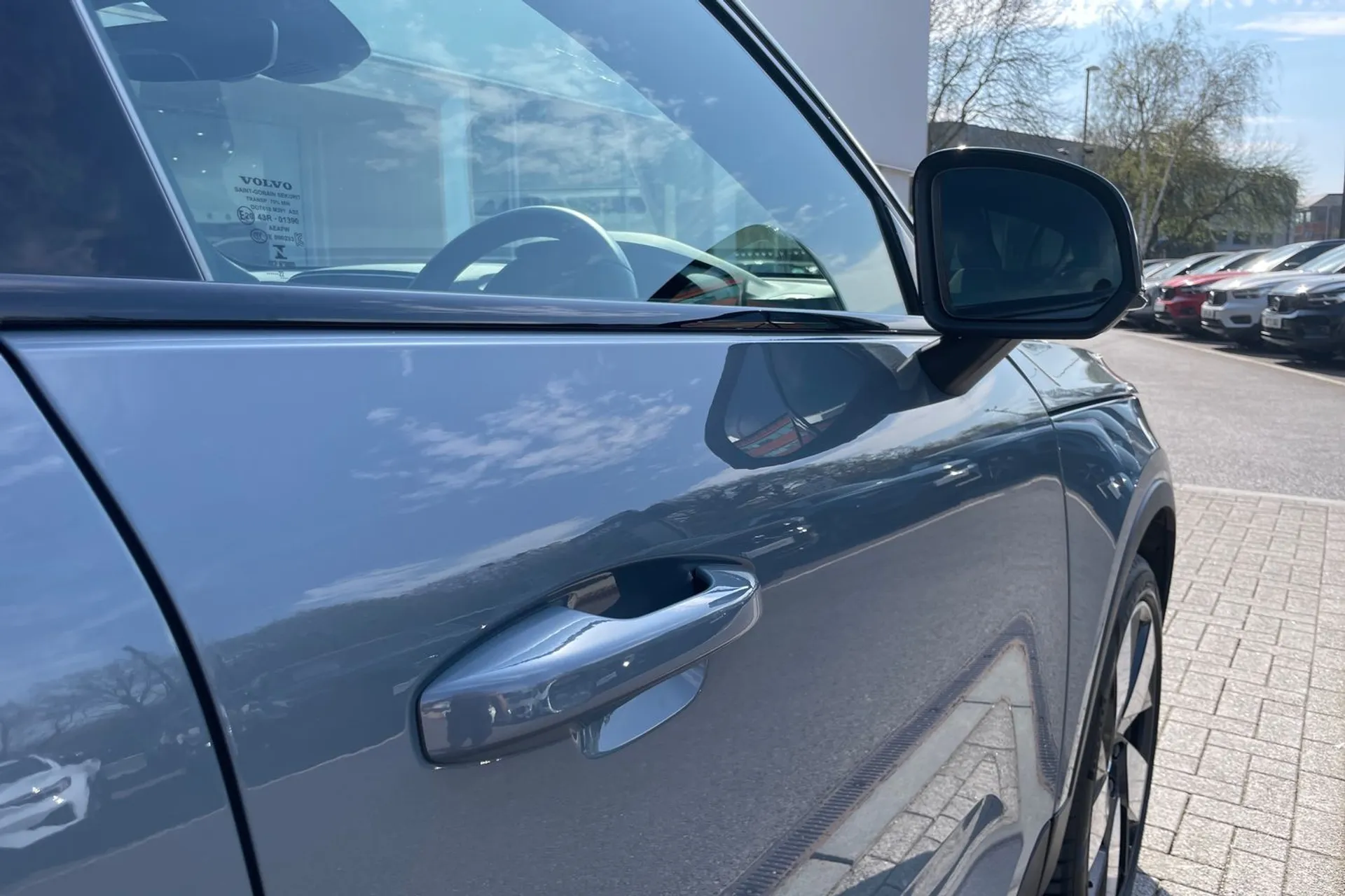 Volvo C40 thumbnail image number 16