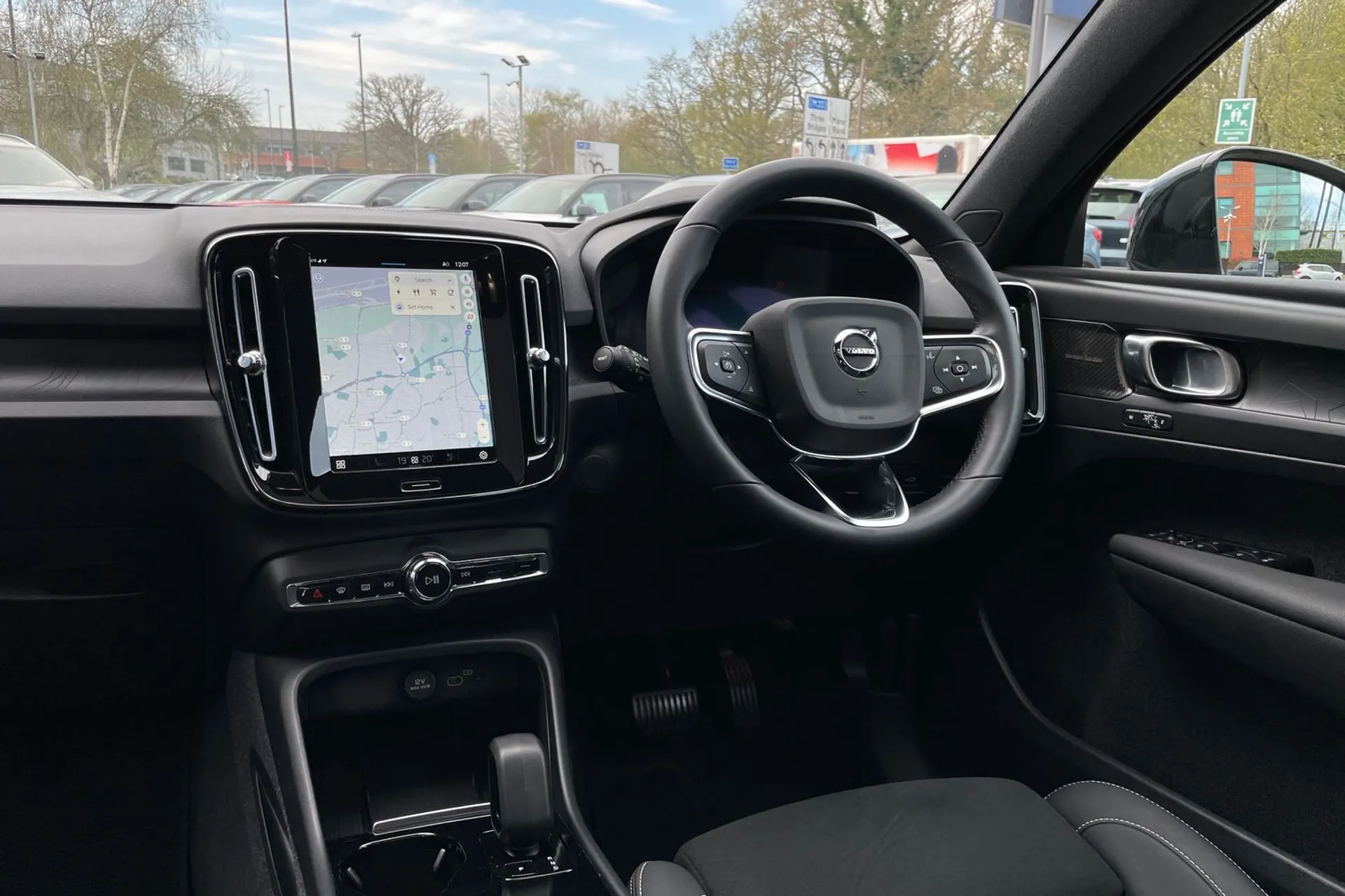 Volvo C40 thumbnail image number 34