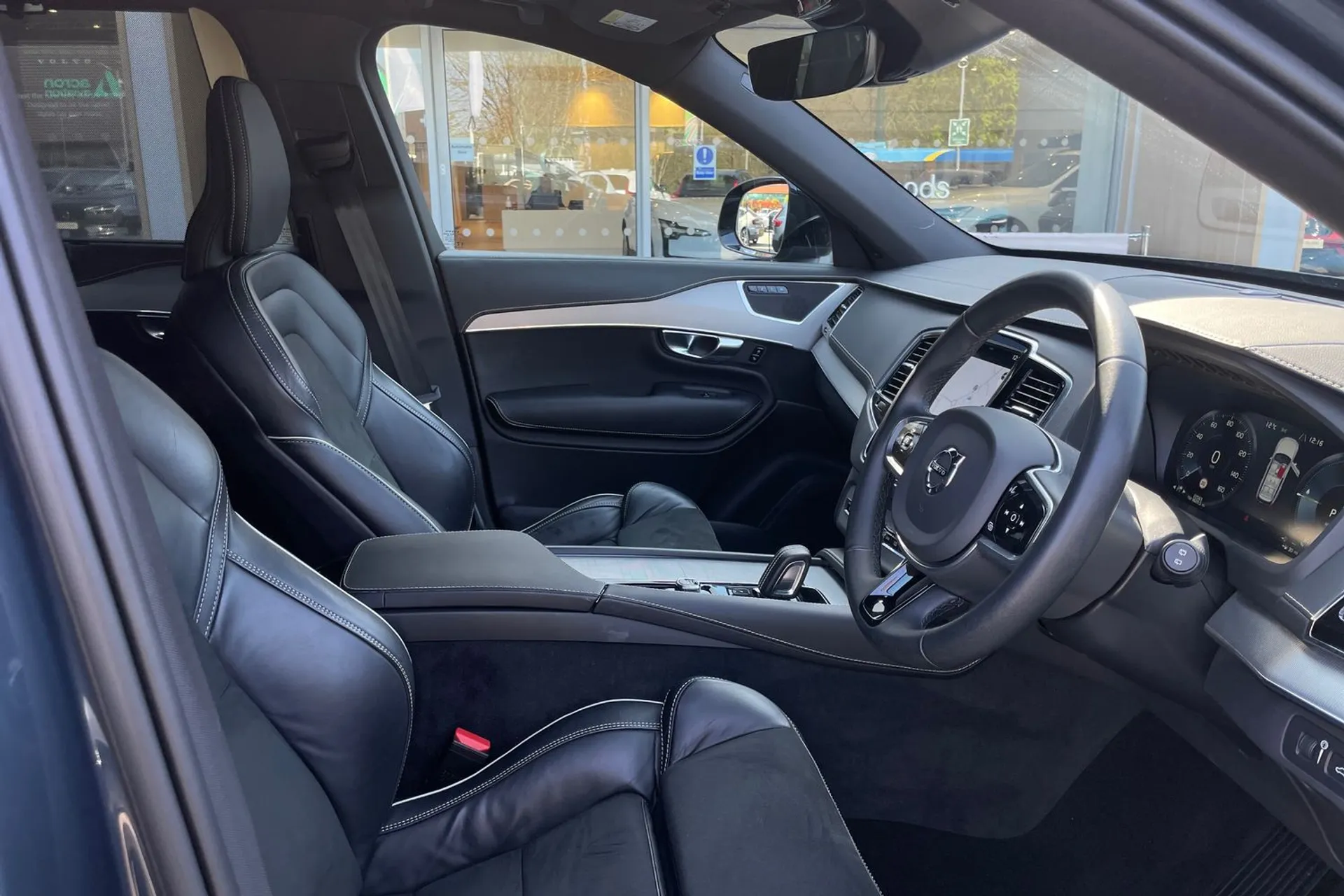 Volvo XC90 thumbnail image number 27