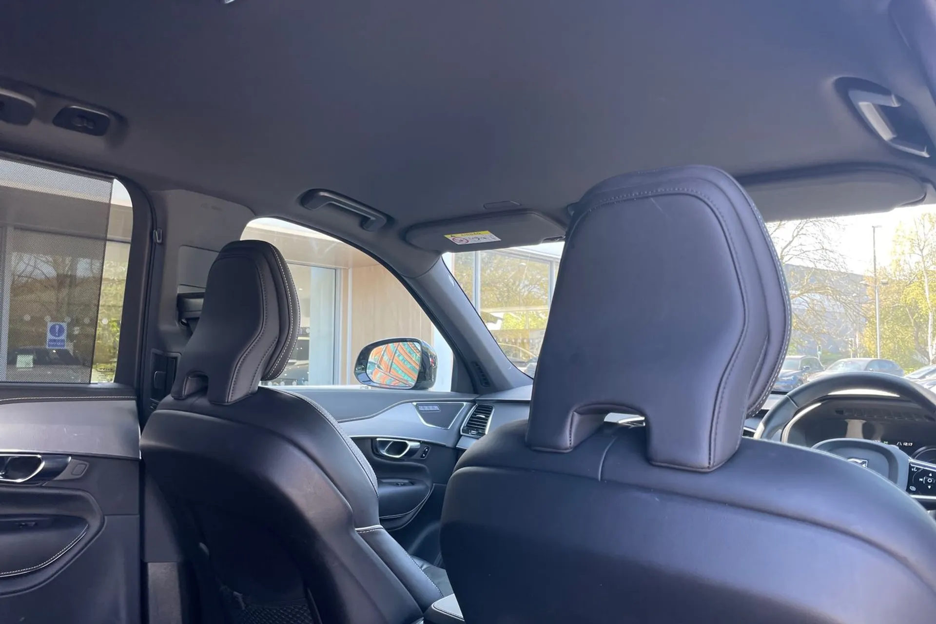 Volvo XC90 thumbnail image number 25