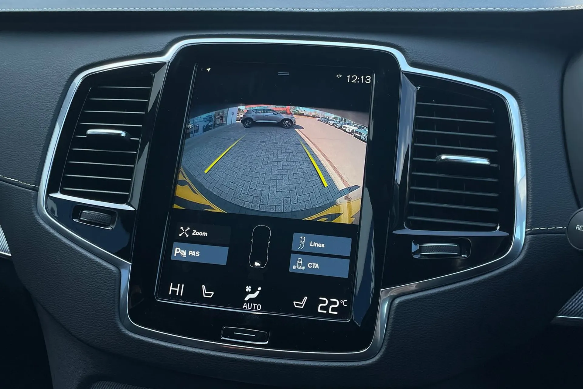 Volvo XC90 thumbnail image number 4