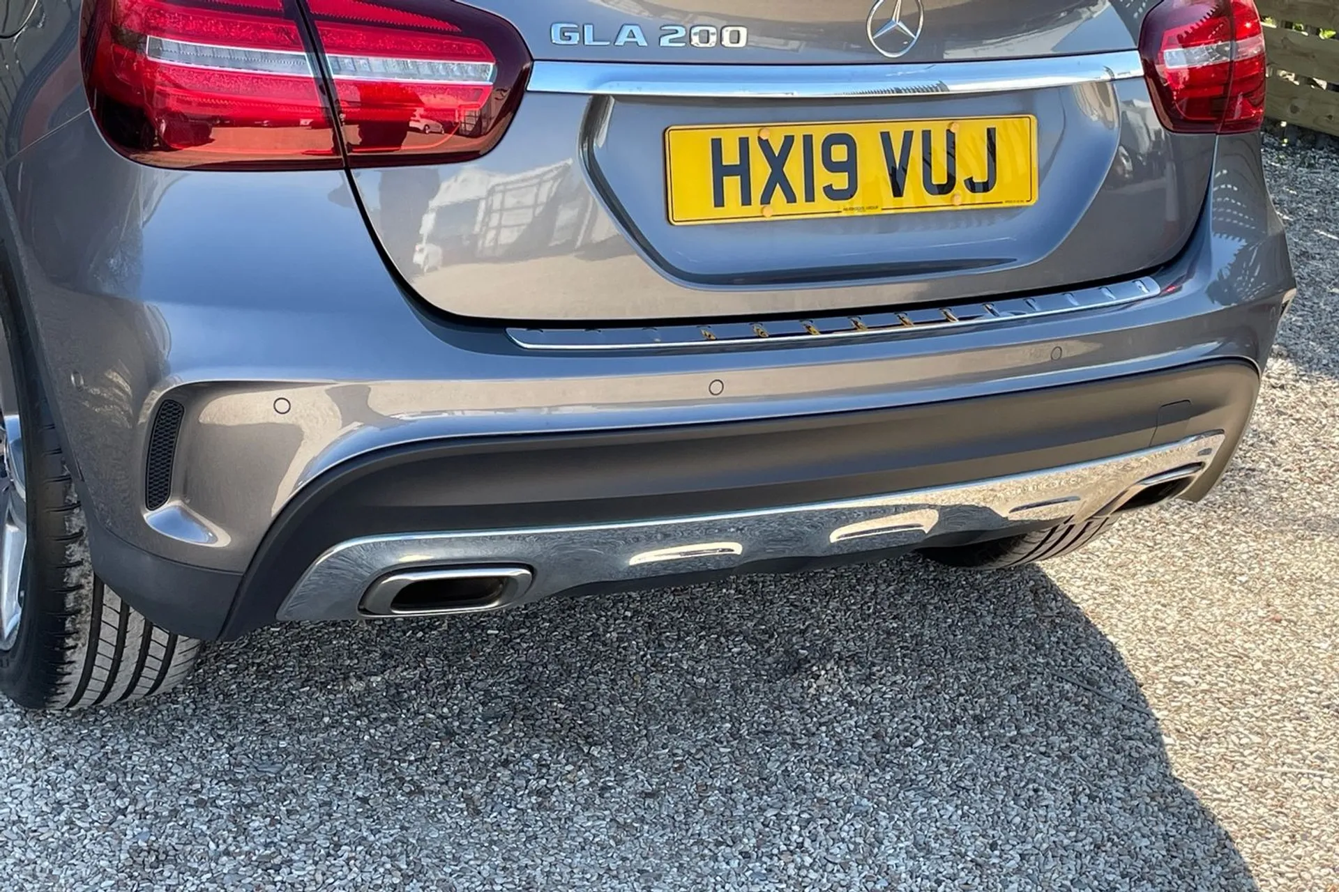 MERCEDES-BENZ GLA thumbnail image number 18