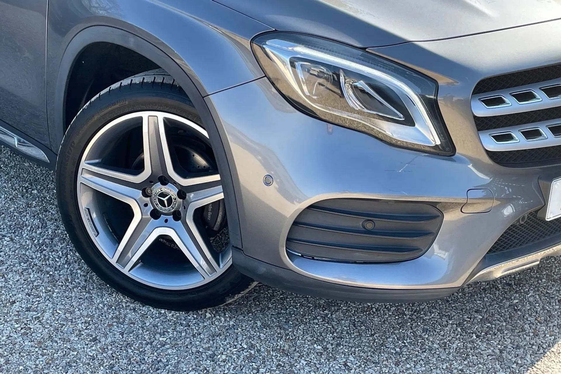MERCEDES-BENZ GLA thumbnail image number 7