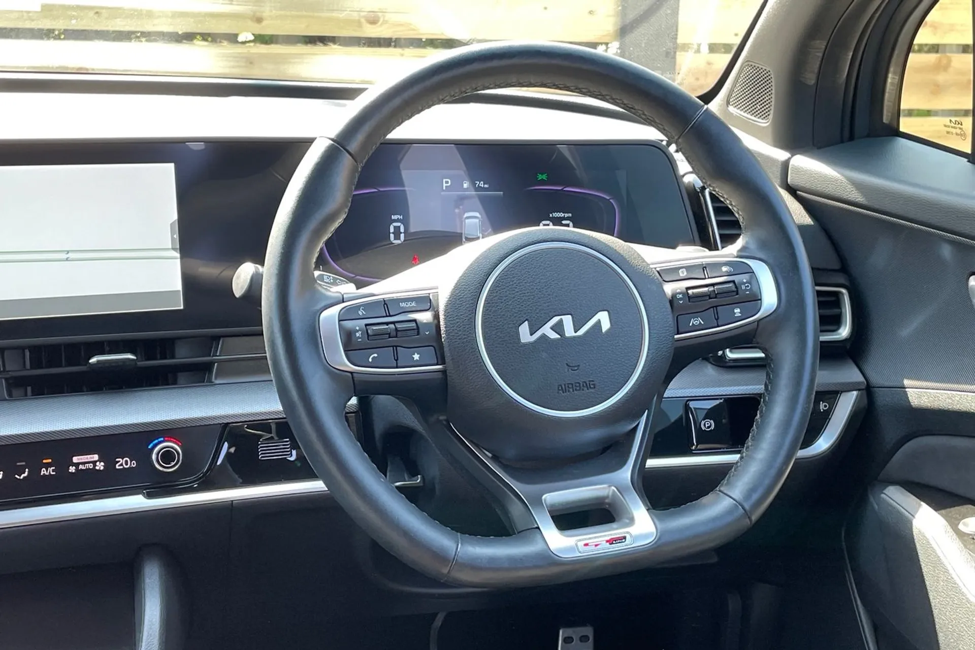 KIA SPORTAGE thumbnail image number 36