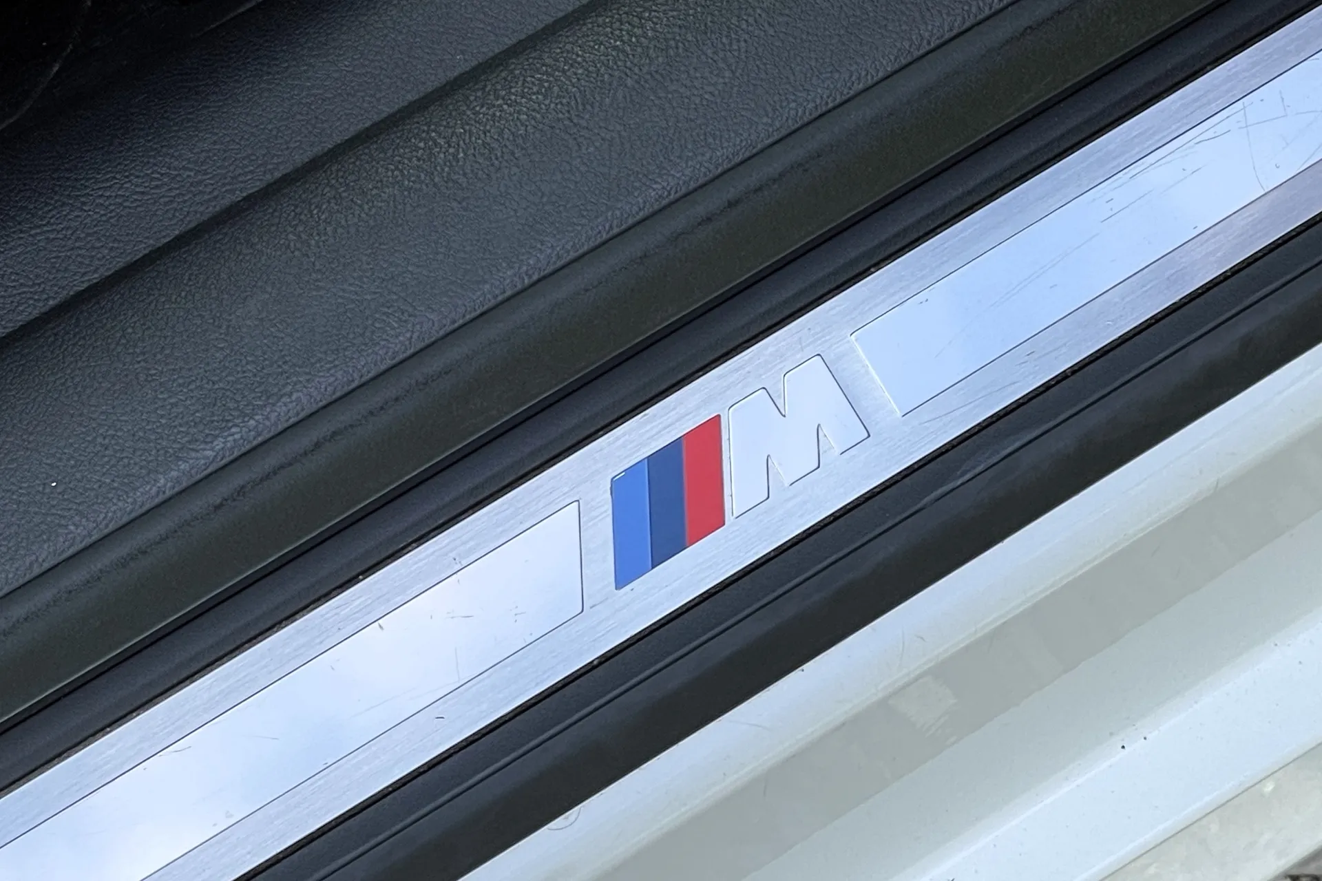 BMW 4 SERIES thumbnail image number 17