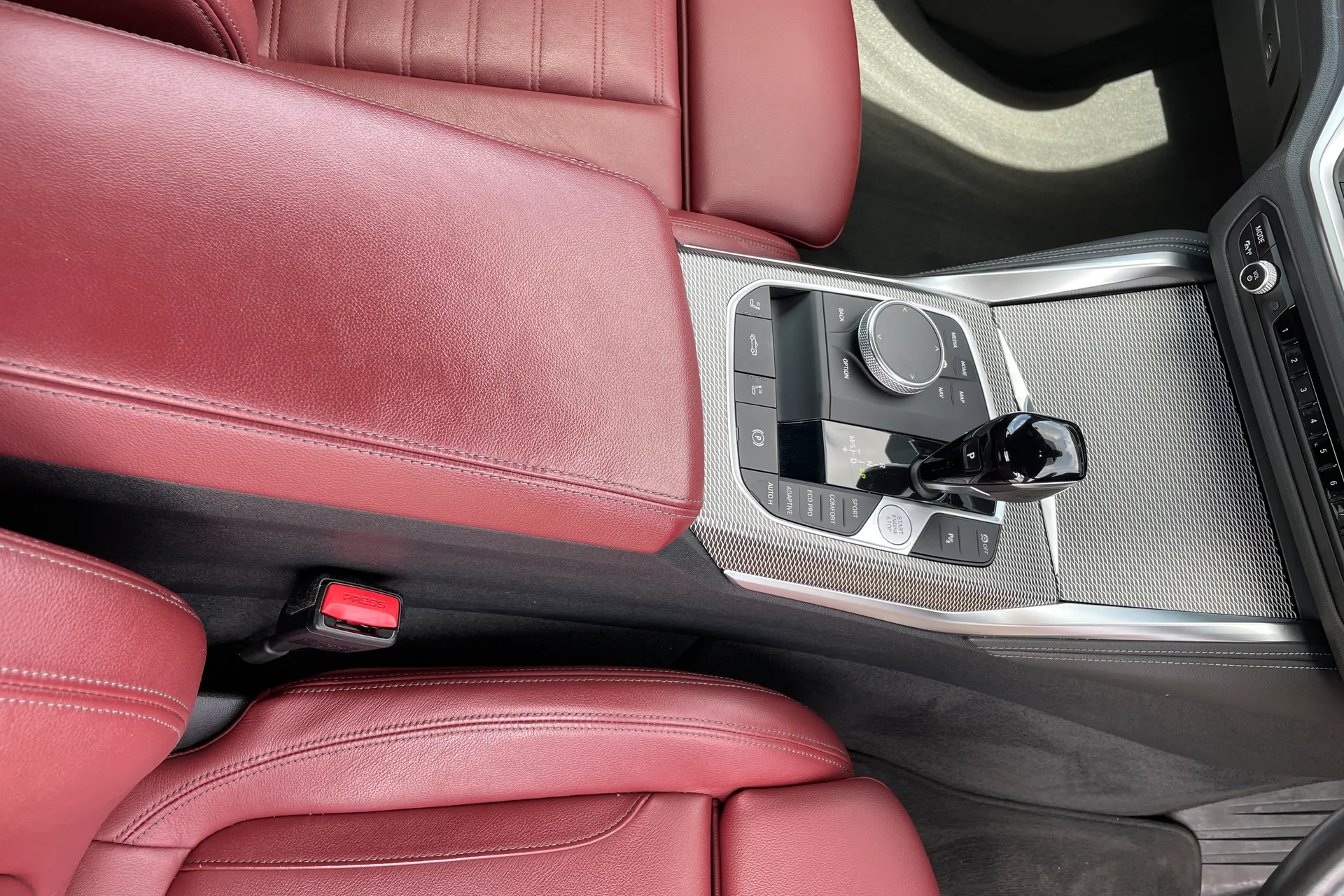 BMW 4 SERIES thumbnail image number 52