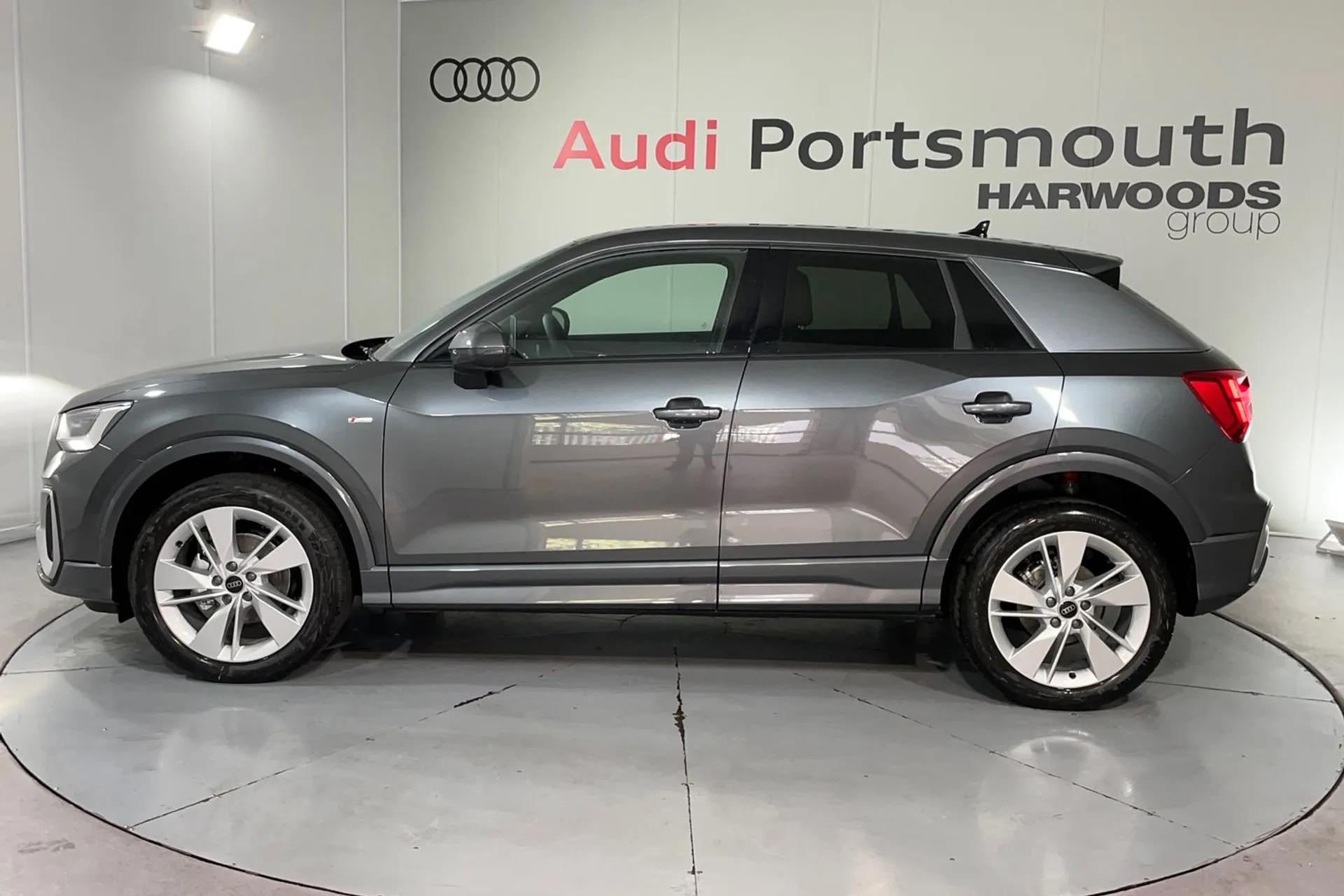 Audi Q2 thumbnail image number 8