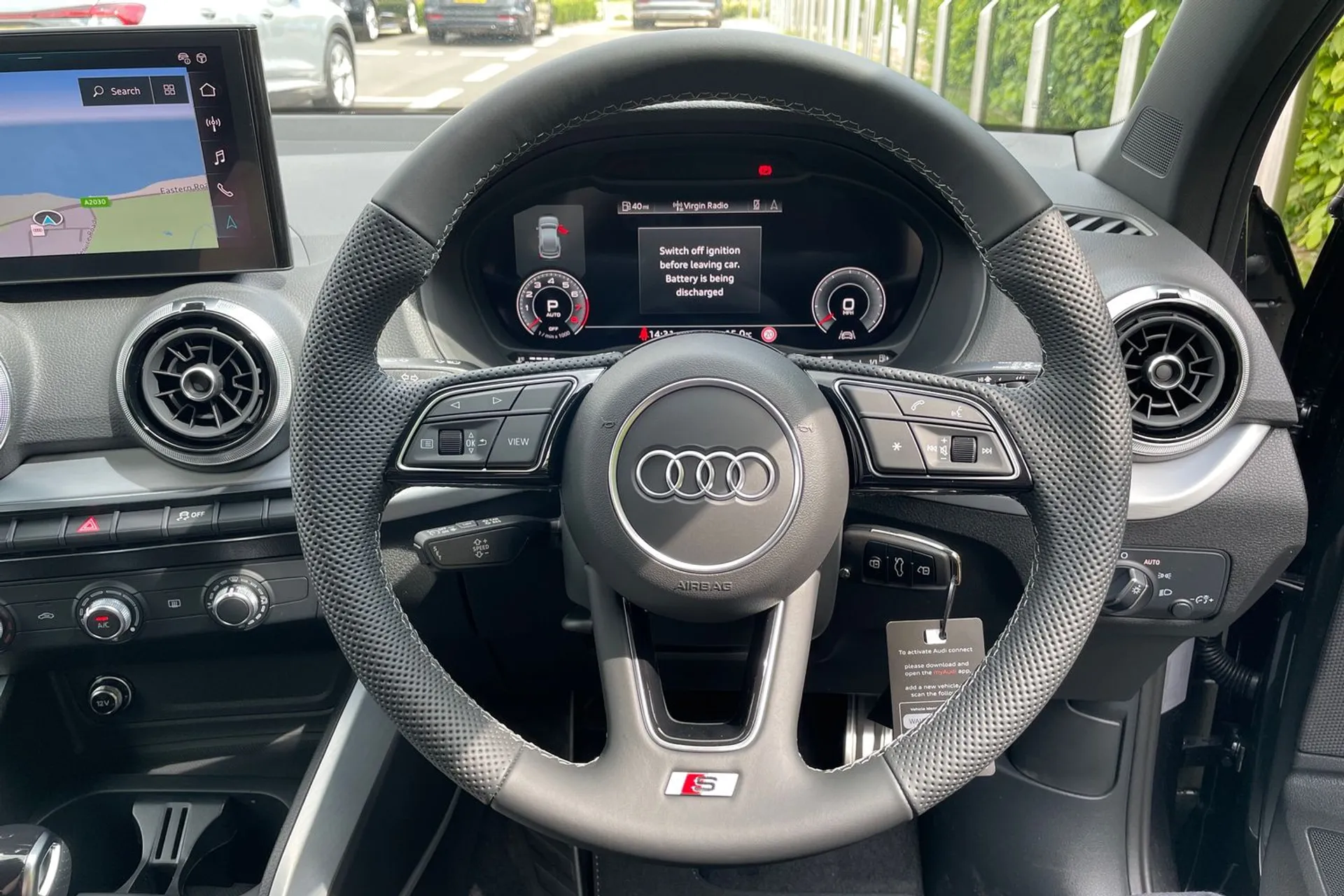 Audi Q2 thumbnail image number 36