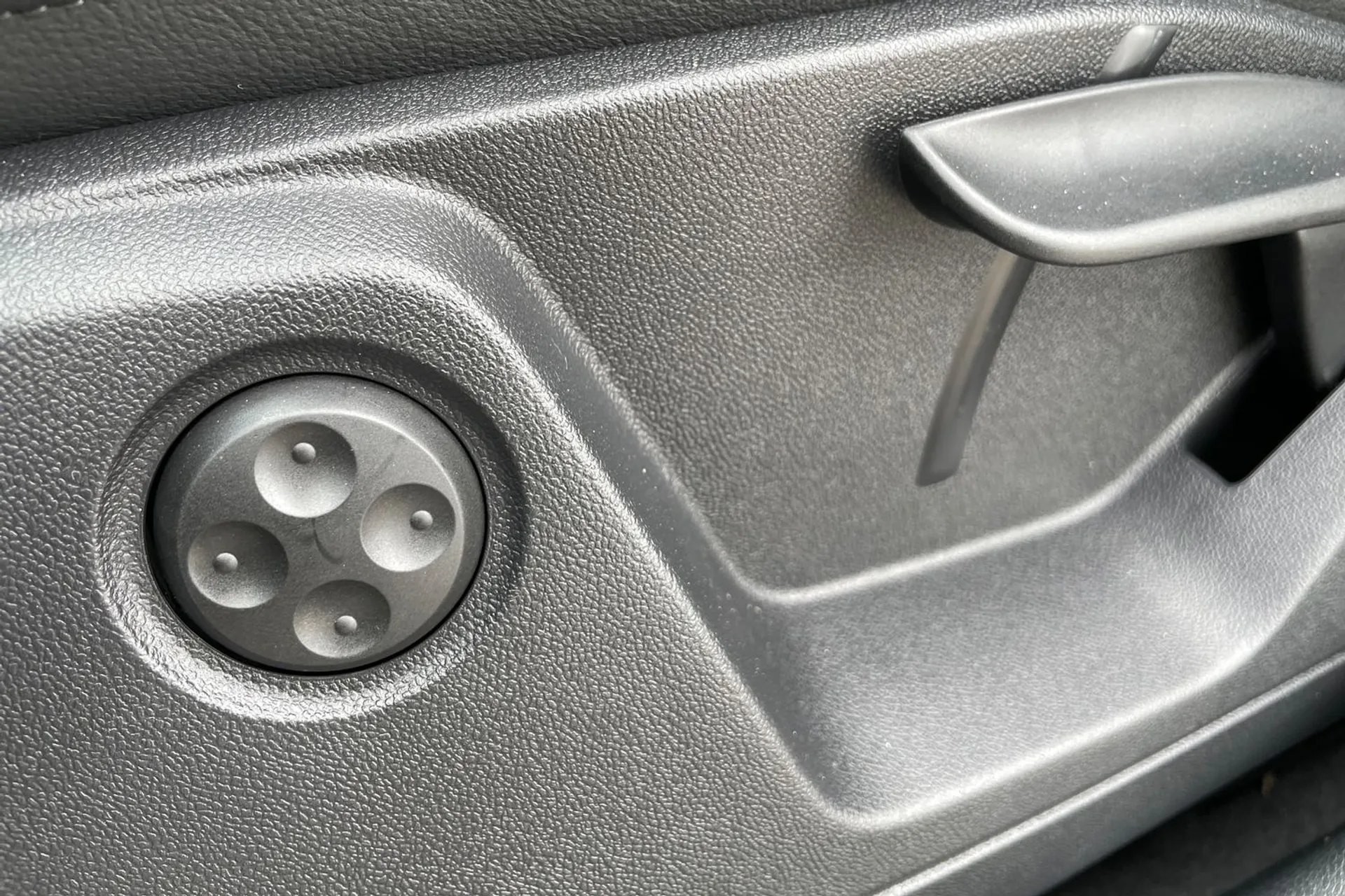Audi Q2 thumbnail image number 53