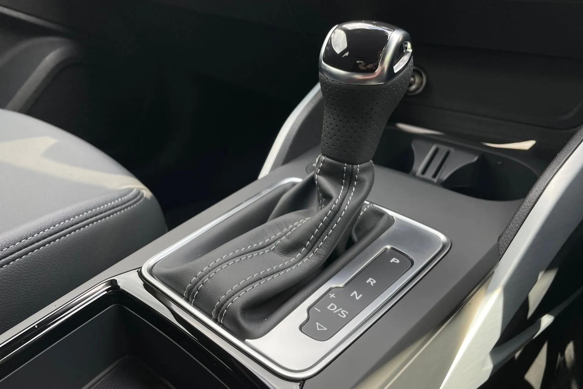 Audi Q2 thumbnail image number 50