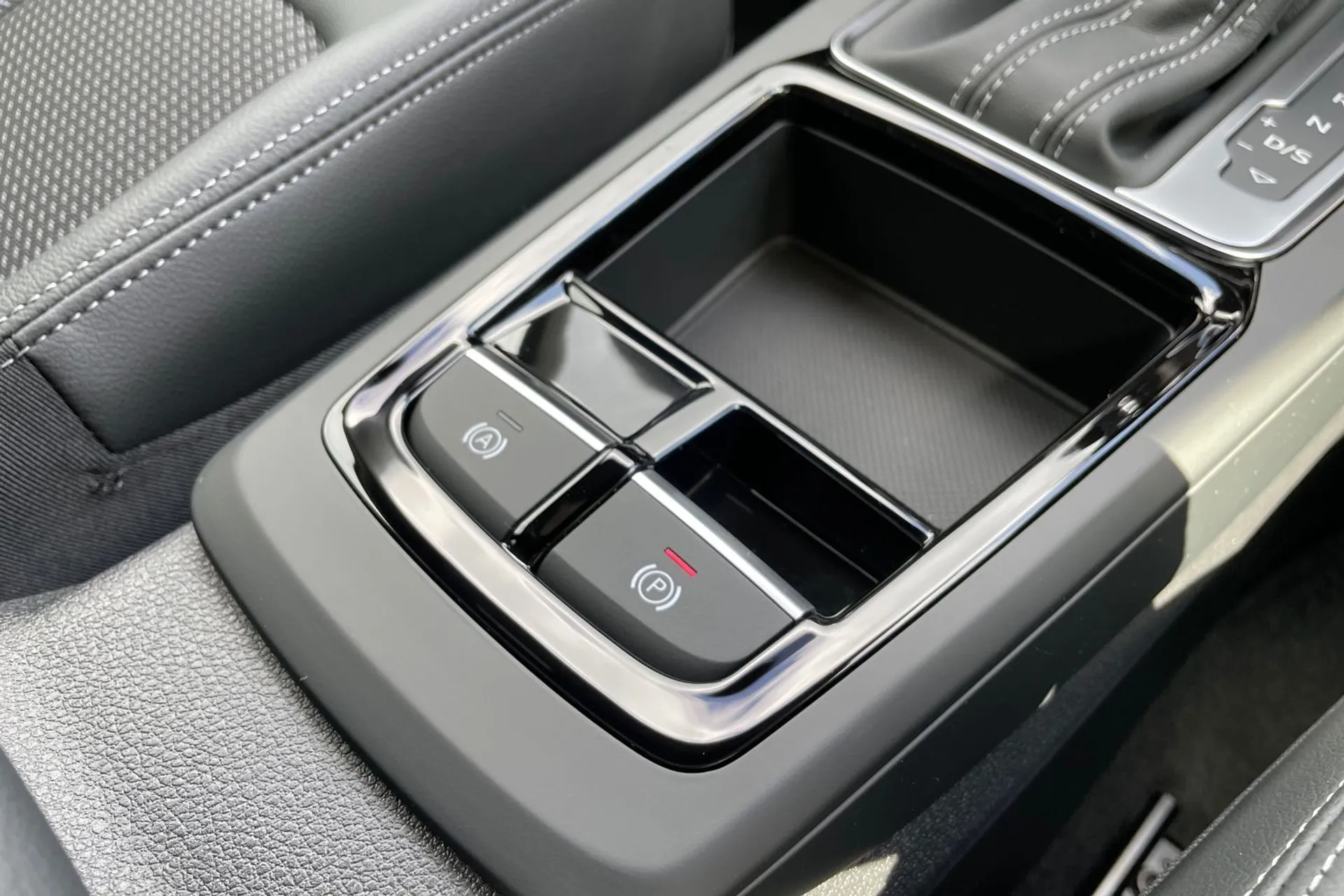 Audi Q2 thumbnail image number 52