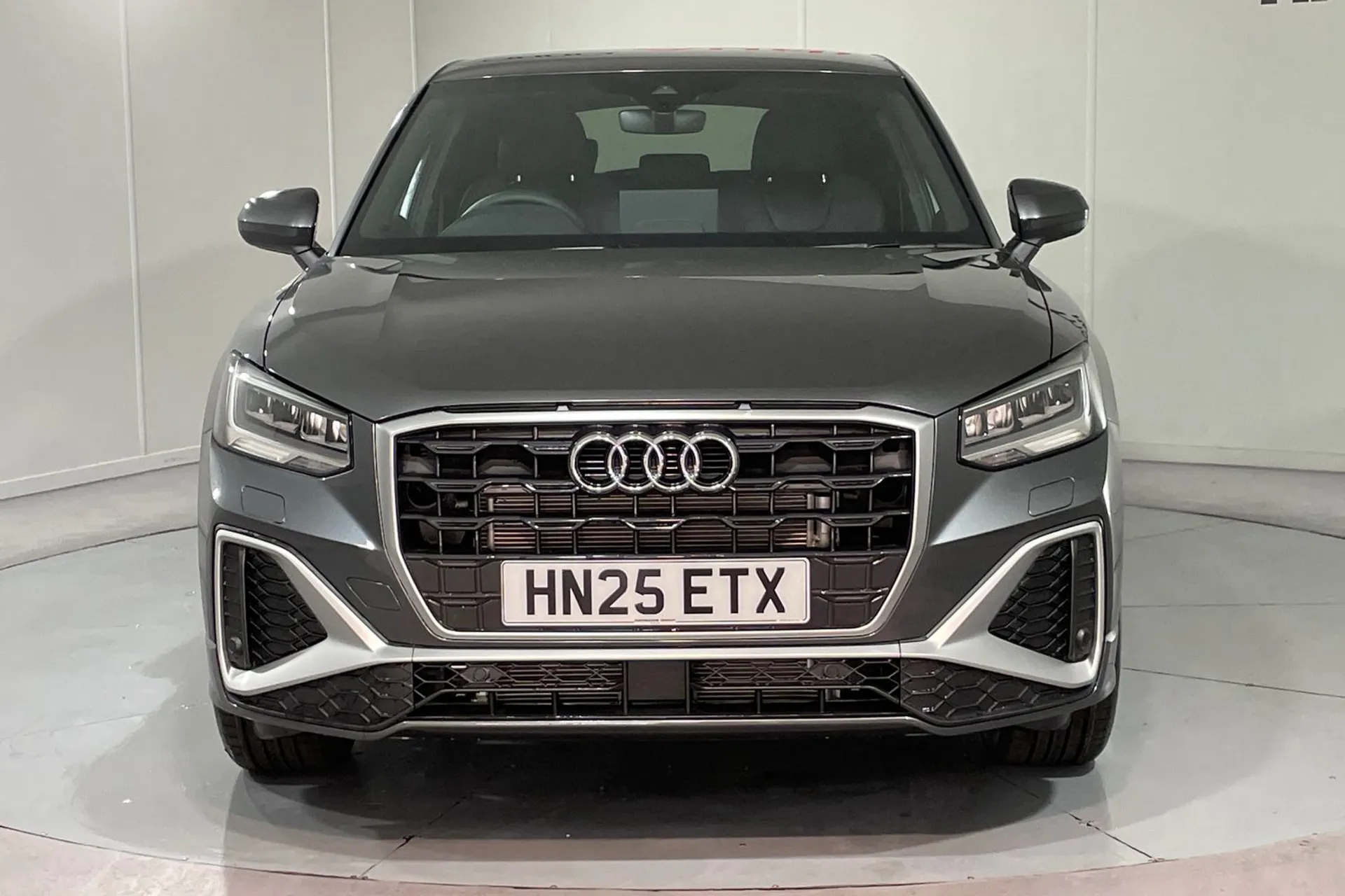 Audi Q2 thumbnail image number 6