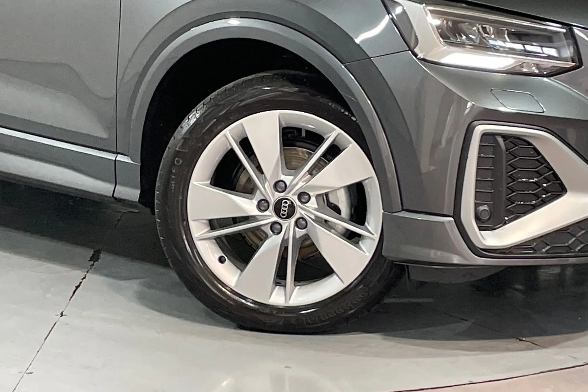 Audi Q2 thumbnail image number 10