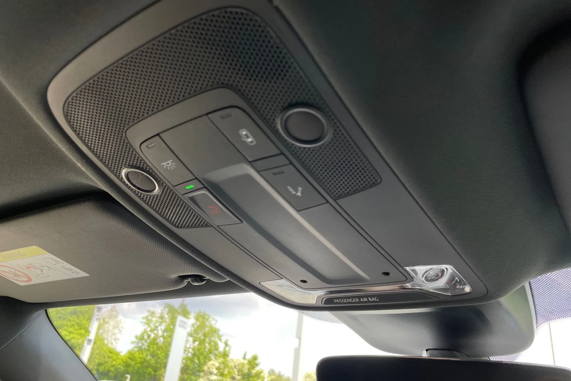 Audi Q2 thumbnail image number 46