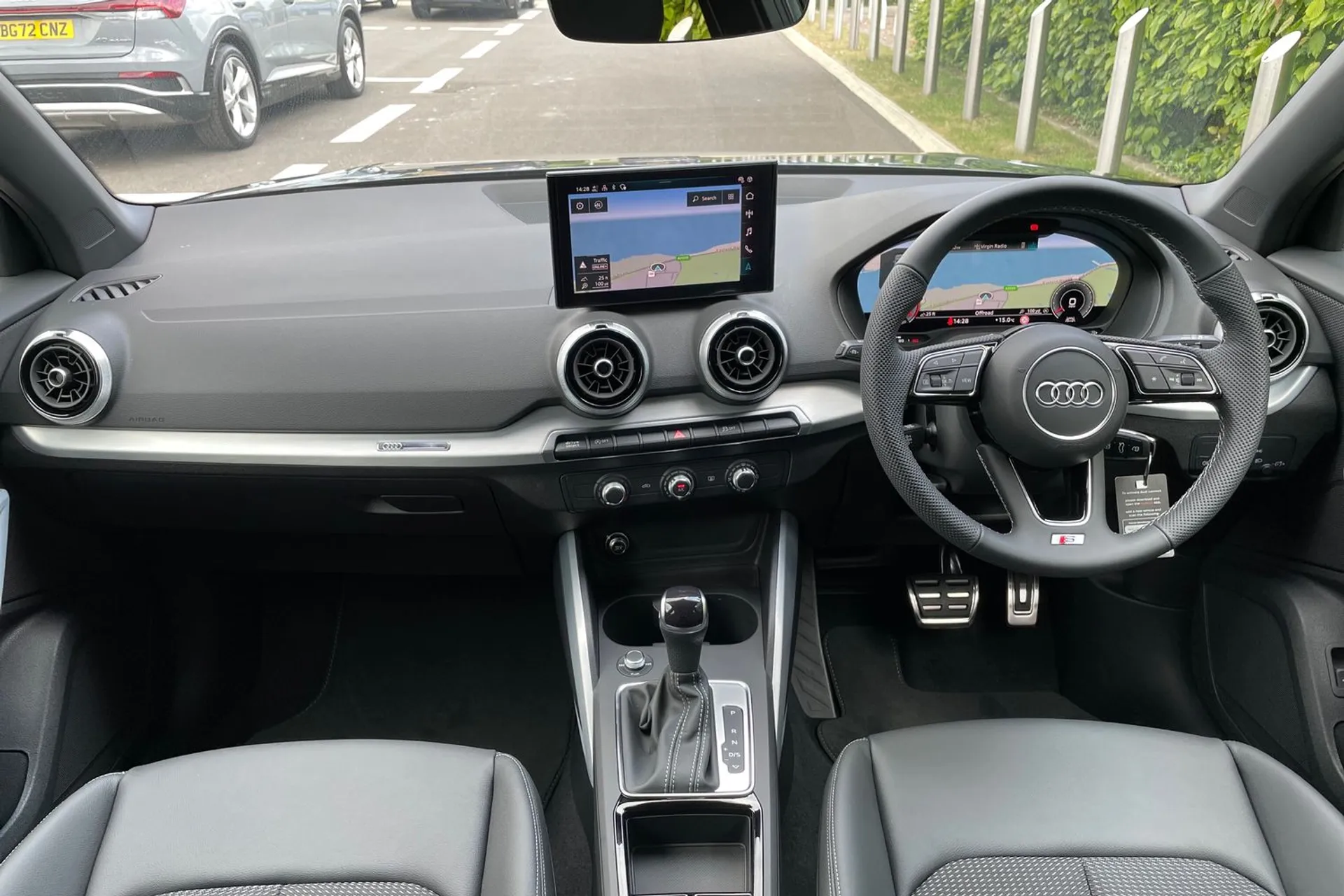 Audi Q2 thumbnail image number 3