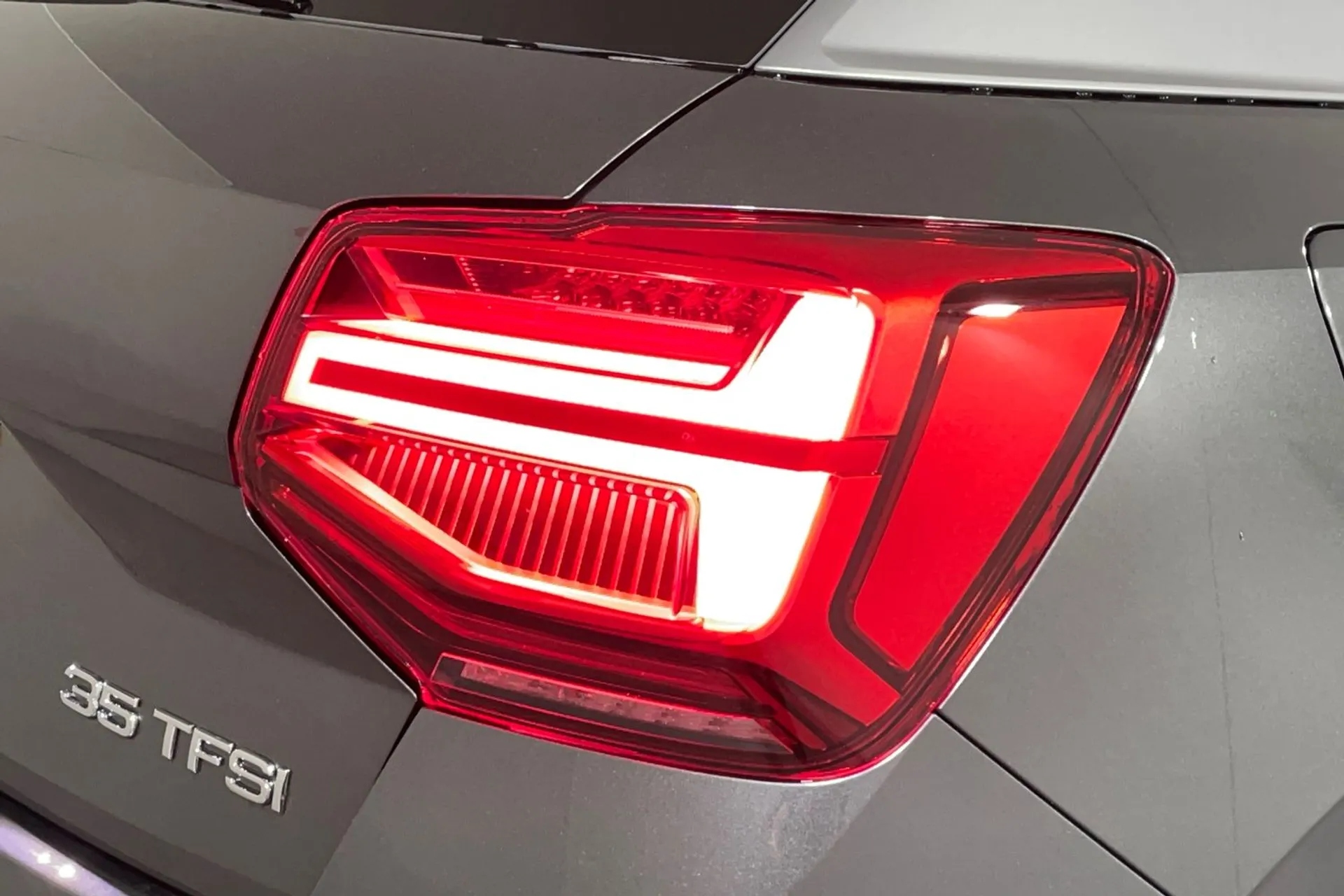 Audi Q2 thumbnail image number 28