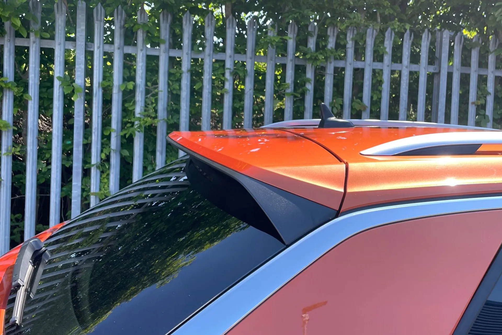 VOLKSWAGEN T-ROC thumbnail image number 15