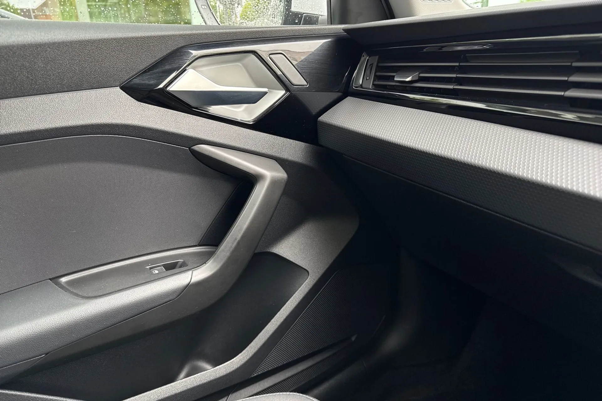 Audi A1 thumbnail image number 39