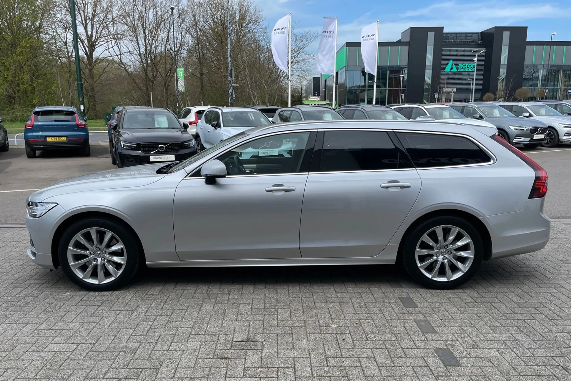 Volvo V90 thumbnail image number 10