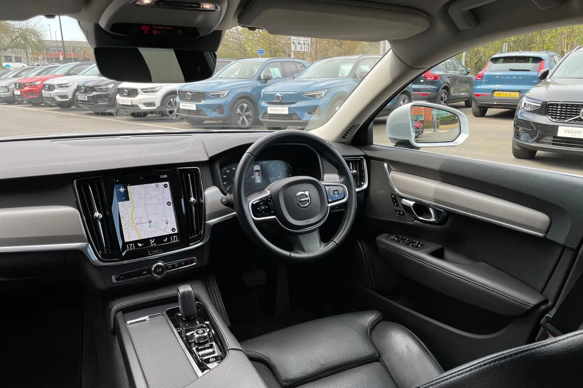 Volvo V90 thumbnail image number 32