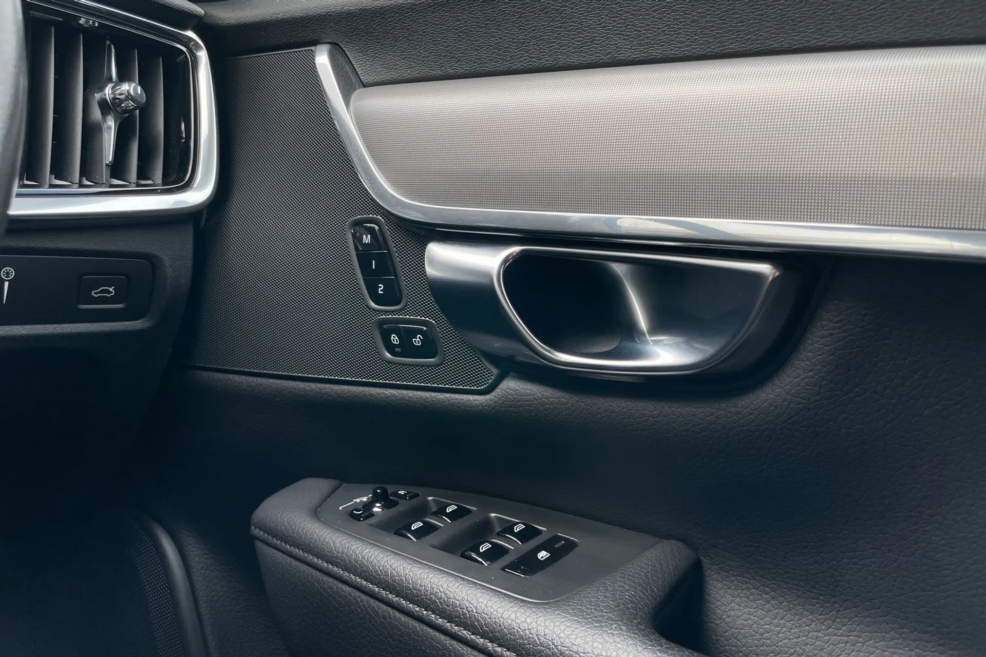 Volvo V90 thumbnail image number 43