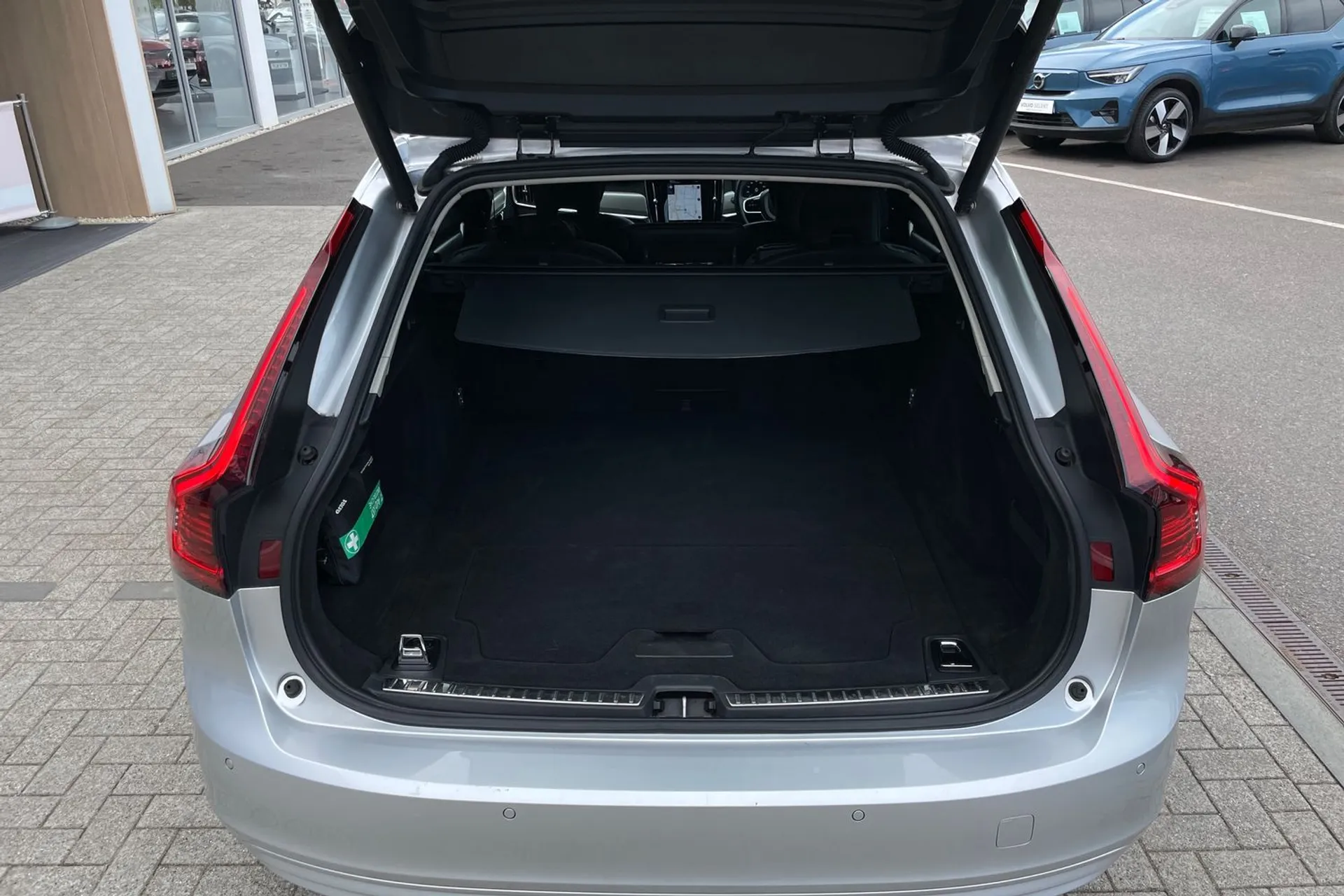Volvo V90 thumbnail image number 19