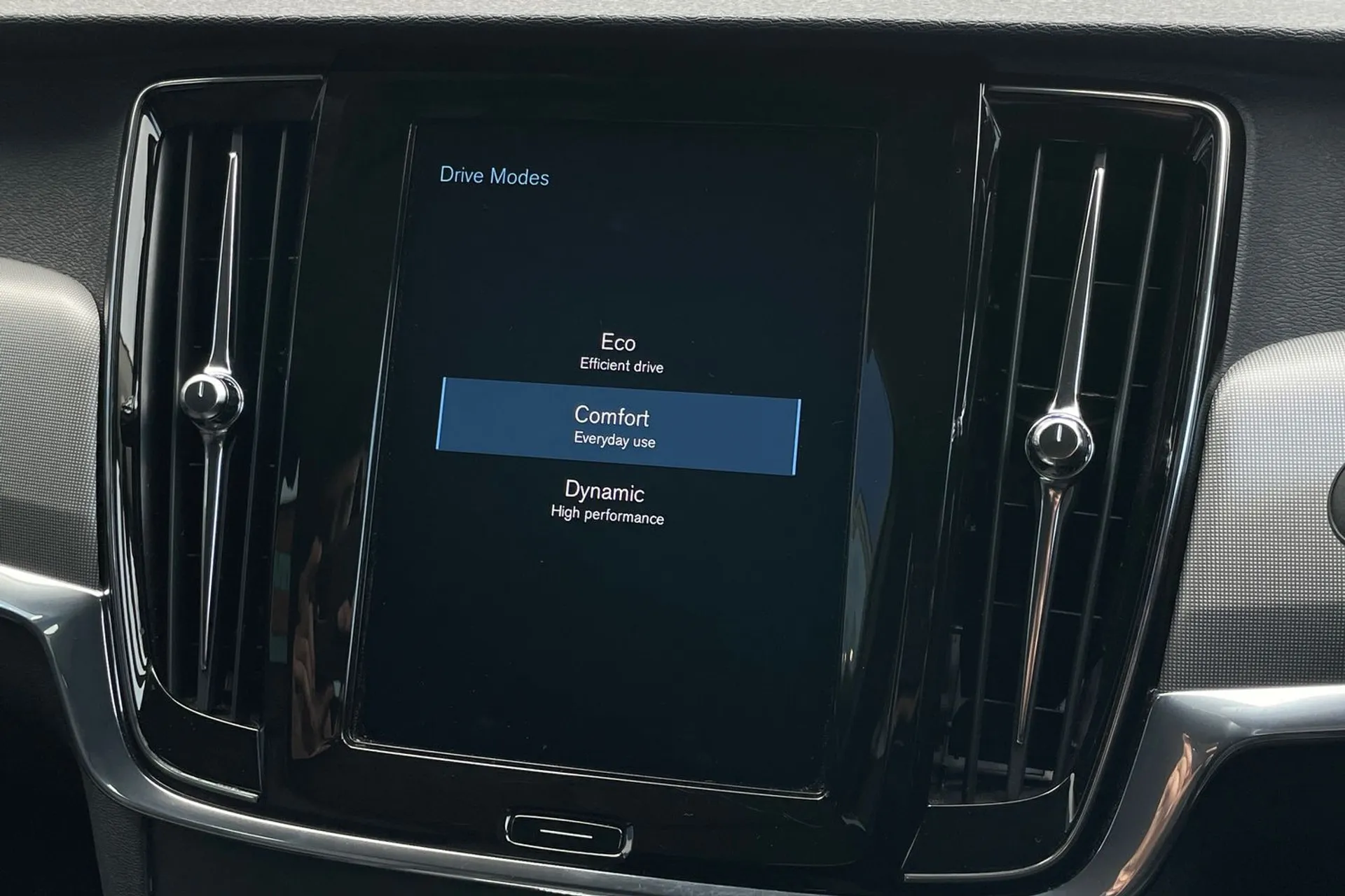 Volvo V90 thumbnail image number 42