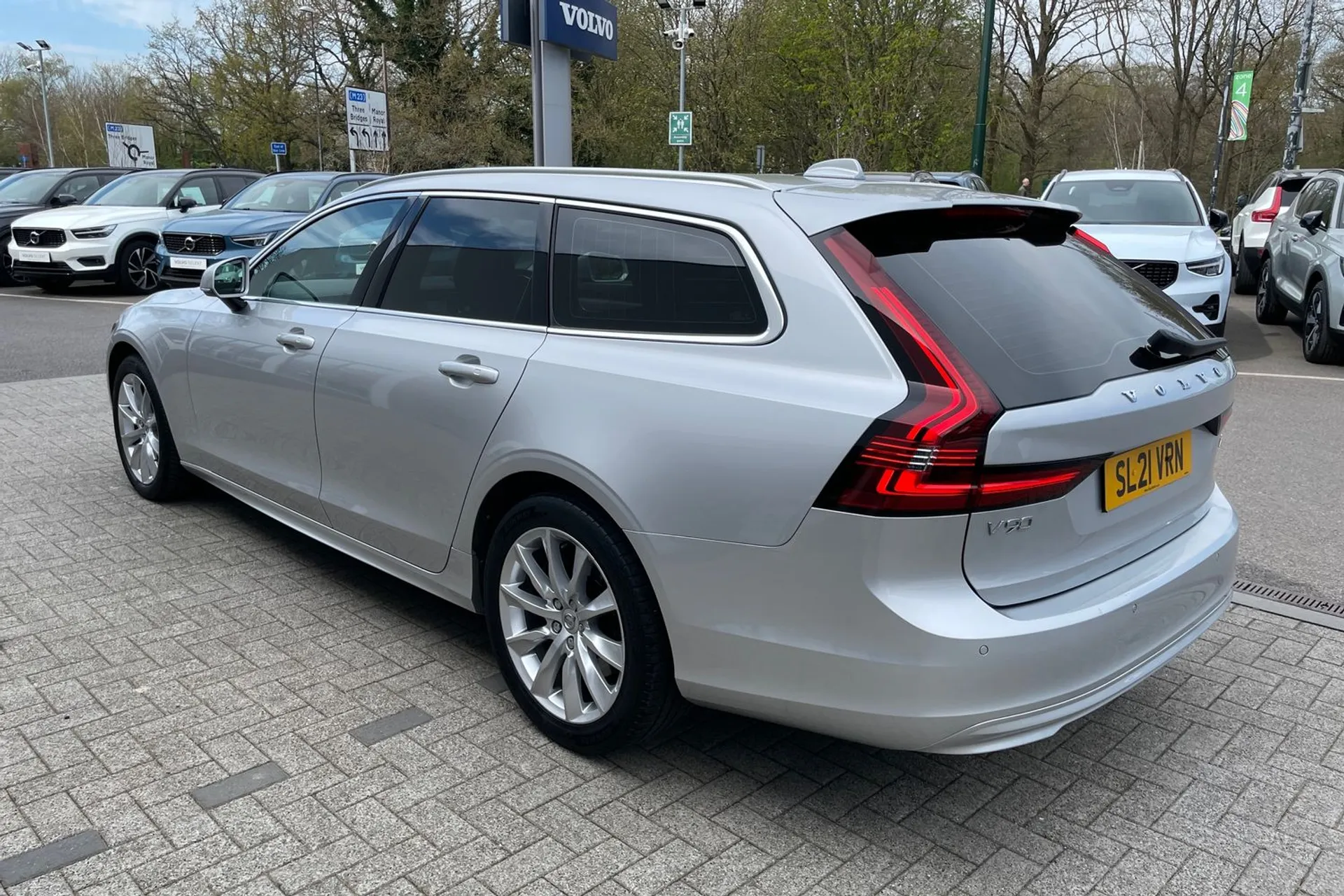 Volvo V90 thumbnail image number 9