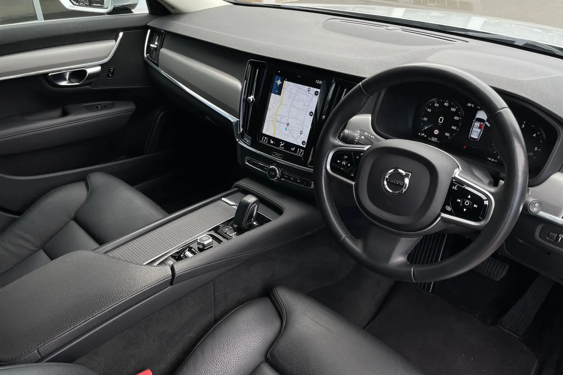 Volvo V90 thumbnail image number 5