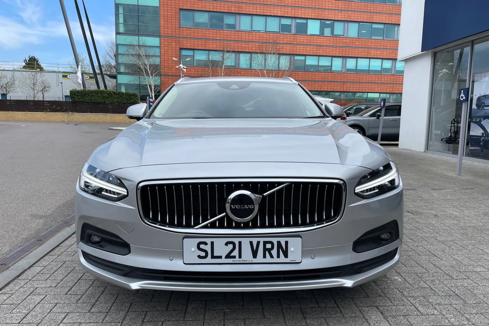 Volvo V90 thumbnail image number 12