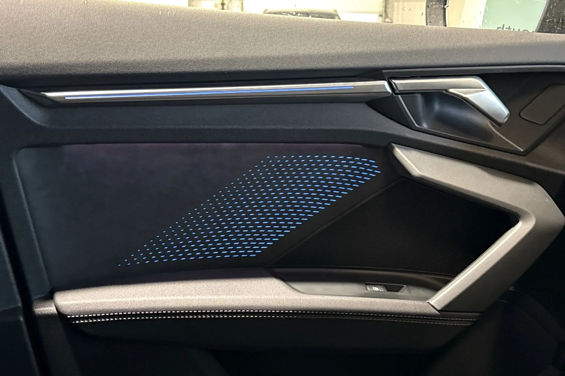 Audi A3 thumbnail image number 21